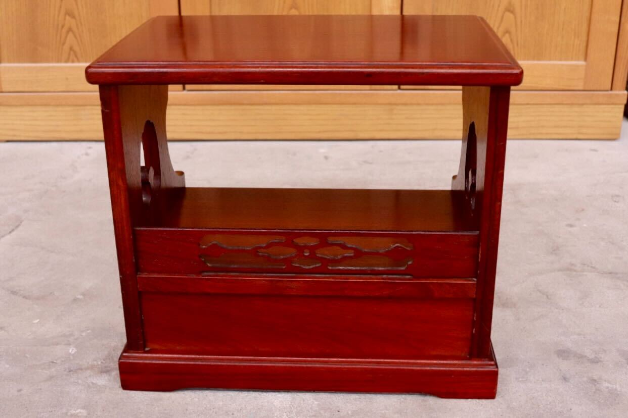 GMIS42A○置床 和家具 レトロ 和モダン 木製 小棚 天然木 透かし彫り 飾り棚 飾り台 引き出し 花台 和製家具