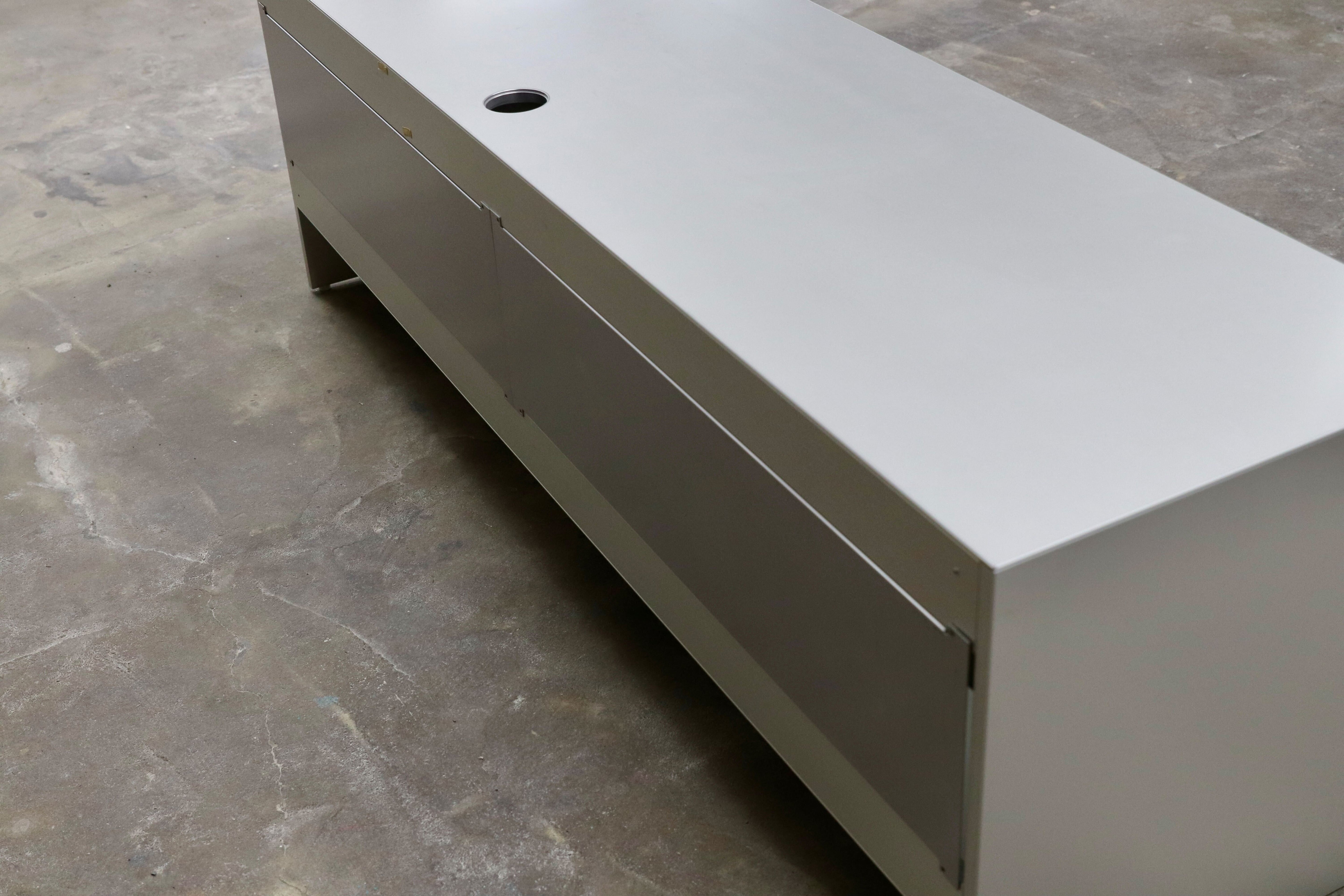 GMIK374○cassina ixc / カッシーナイクスシー エアフレーム テレビボード TVボード AVボード ローボード スタイリッシュモダン