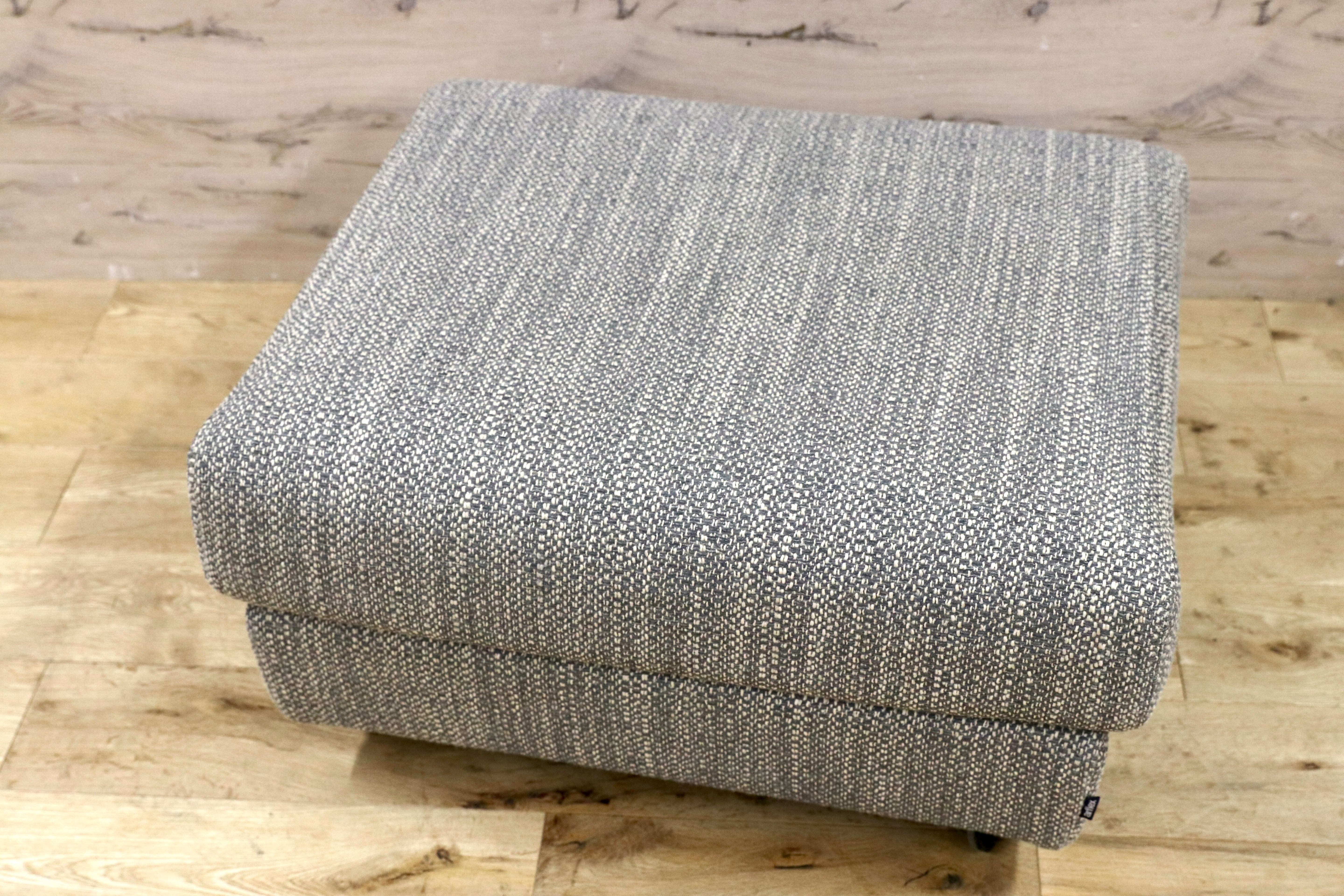 GMIH392C○arflex / アルフレックス A・SOFA 10 オットマン フットスツール ファブリック イタリアモダン 廃盤 定価約12万 展示品