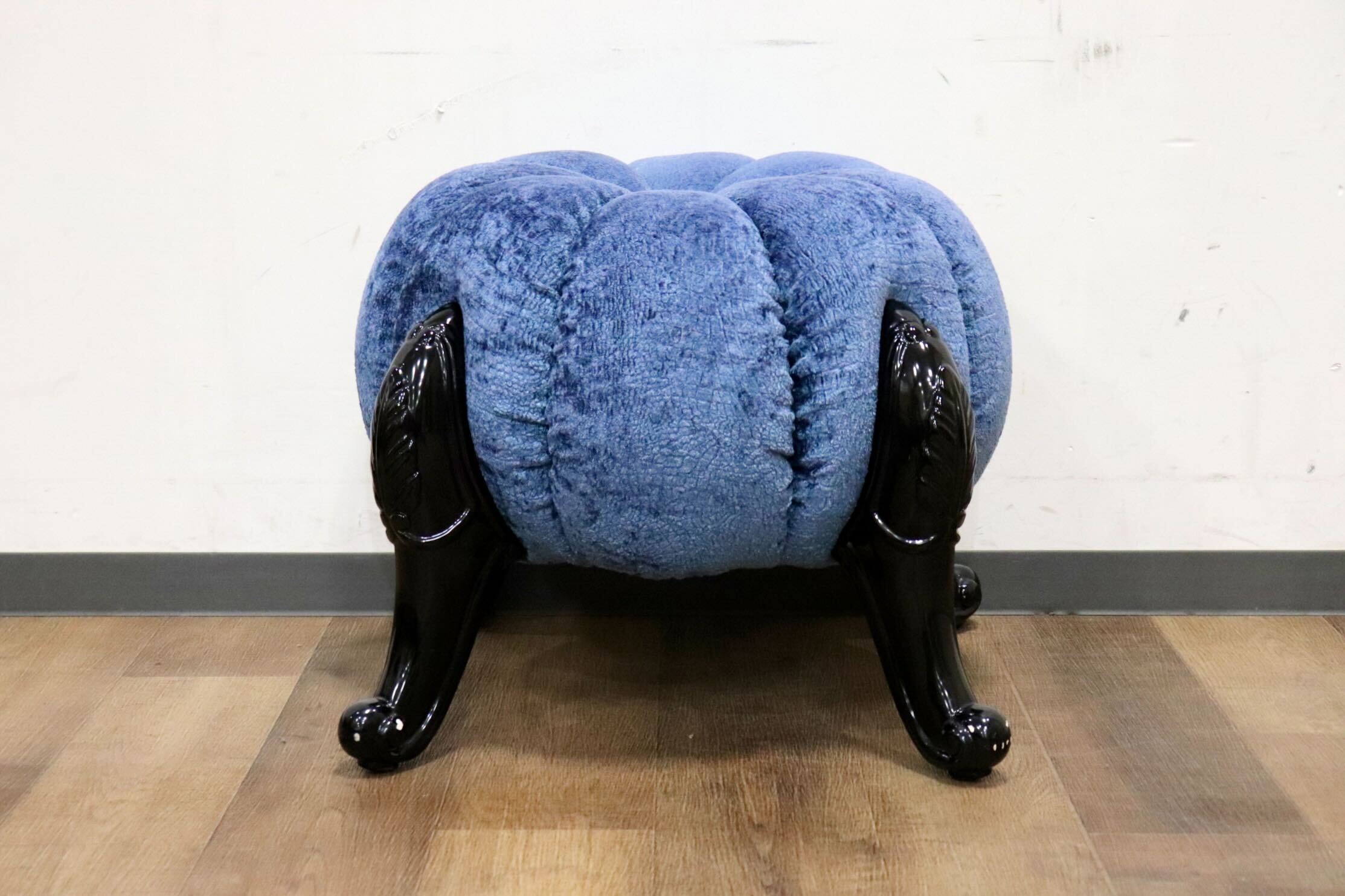 GMHH489B○パンプキンスツール アンティーク調 猫脚 ファブリック オットマン 腰掛け ヨーロピアン エレガント チェア 展示品