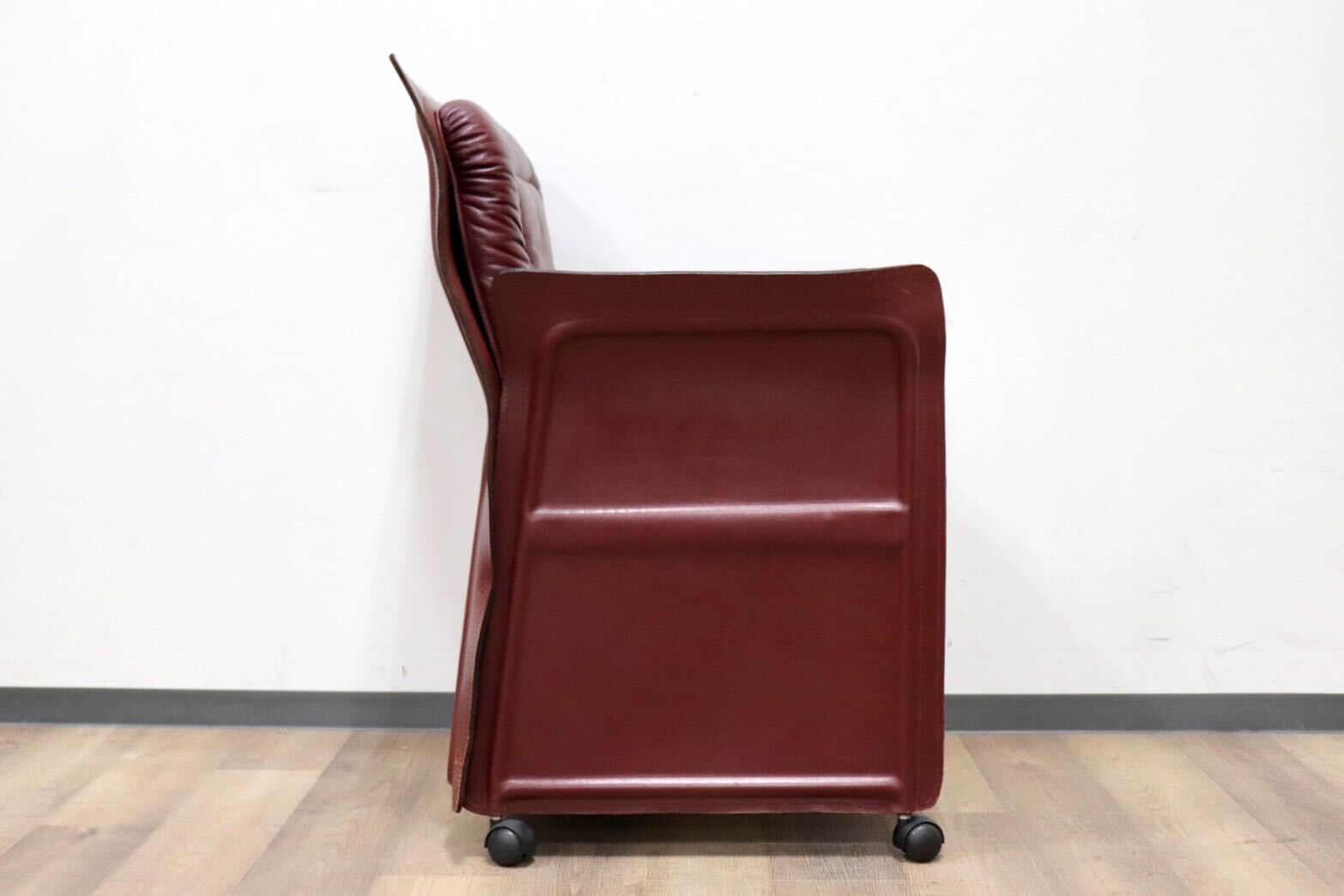 GMGK540B○i4Mariani / クアトロマリアーニ メトーラ イタリア製 ラウンジチェア エグゼクティブチェア 総革 約33万 検)カッシーナ B&B