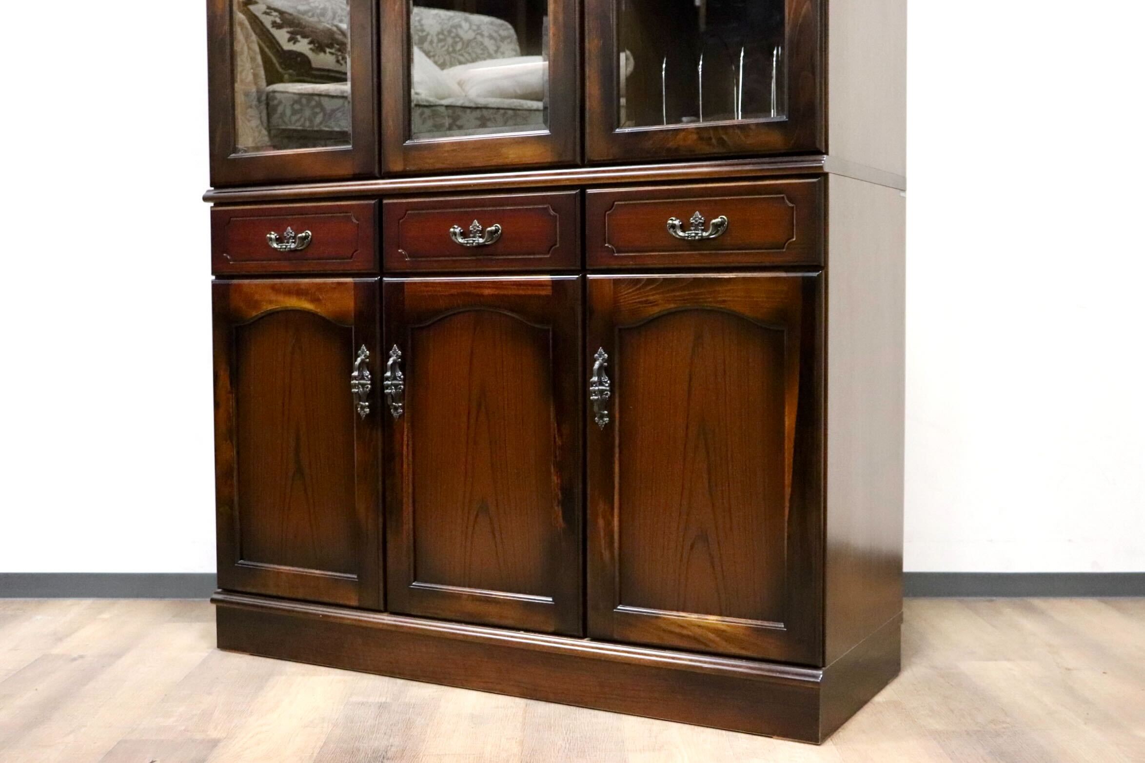 GMHK122○karimoku / カリモク コロニアル 食器棚 水屋棚 カップボード キッチンボード ダイニングボード カントリー 定価約37万 美品