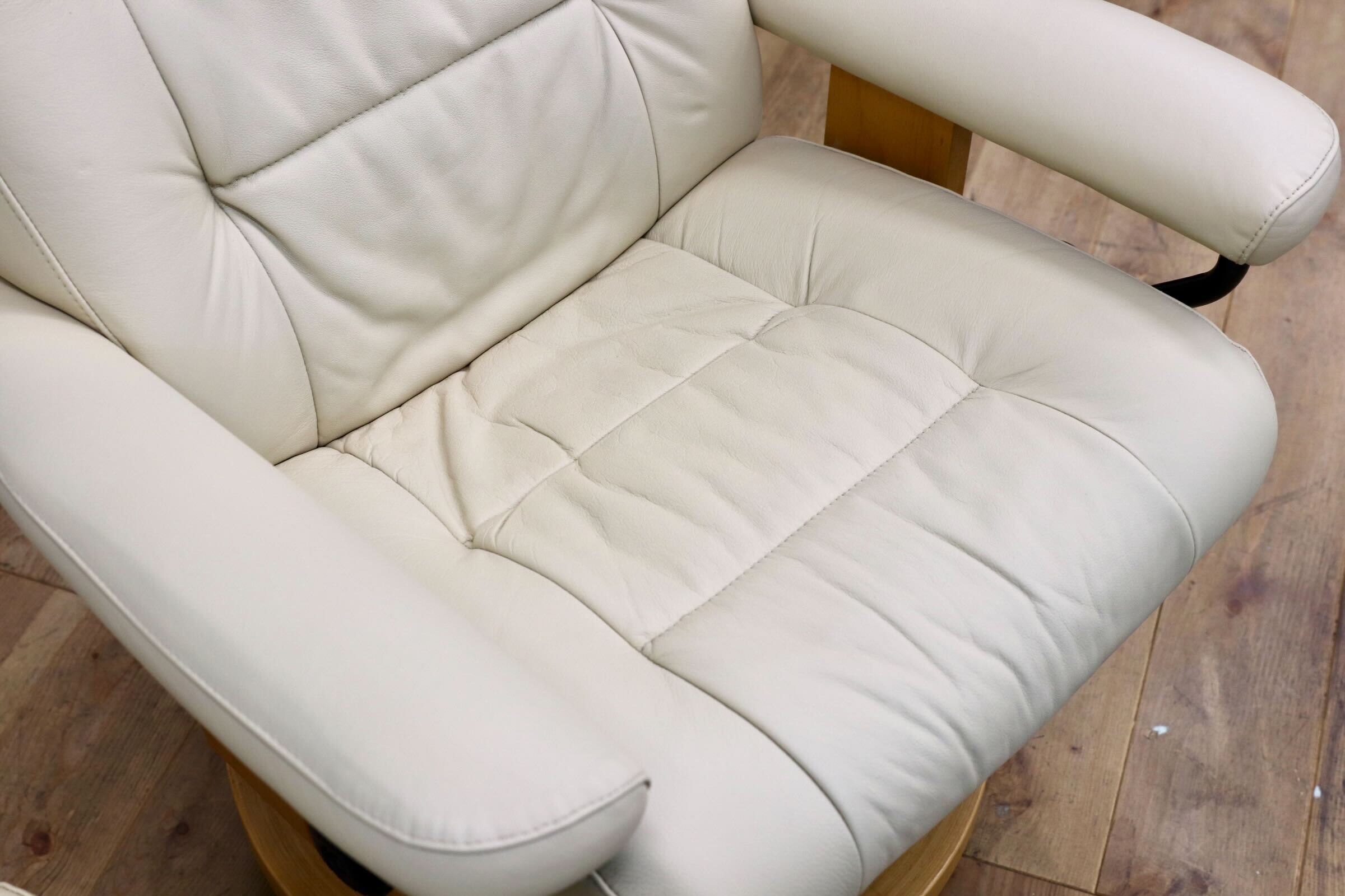 GMJK100○EKORNES / エコーネス Stressless ストレスレス リクライニングチェア オットマン 本革 北欧 ノルウェー クリーム ヴィンテージ