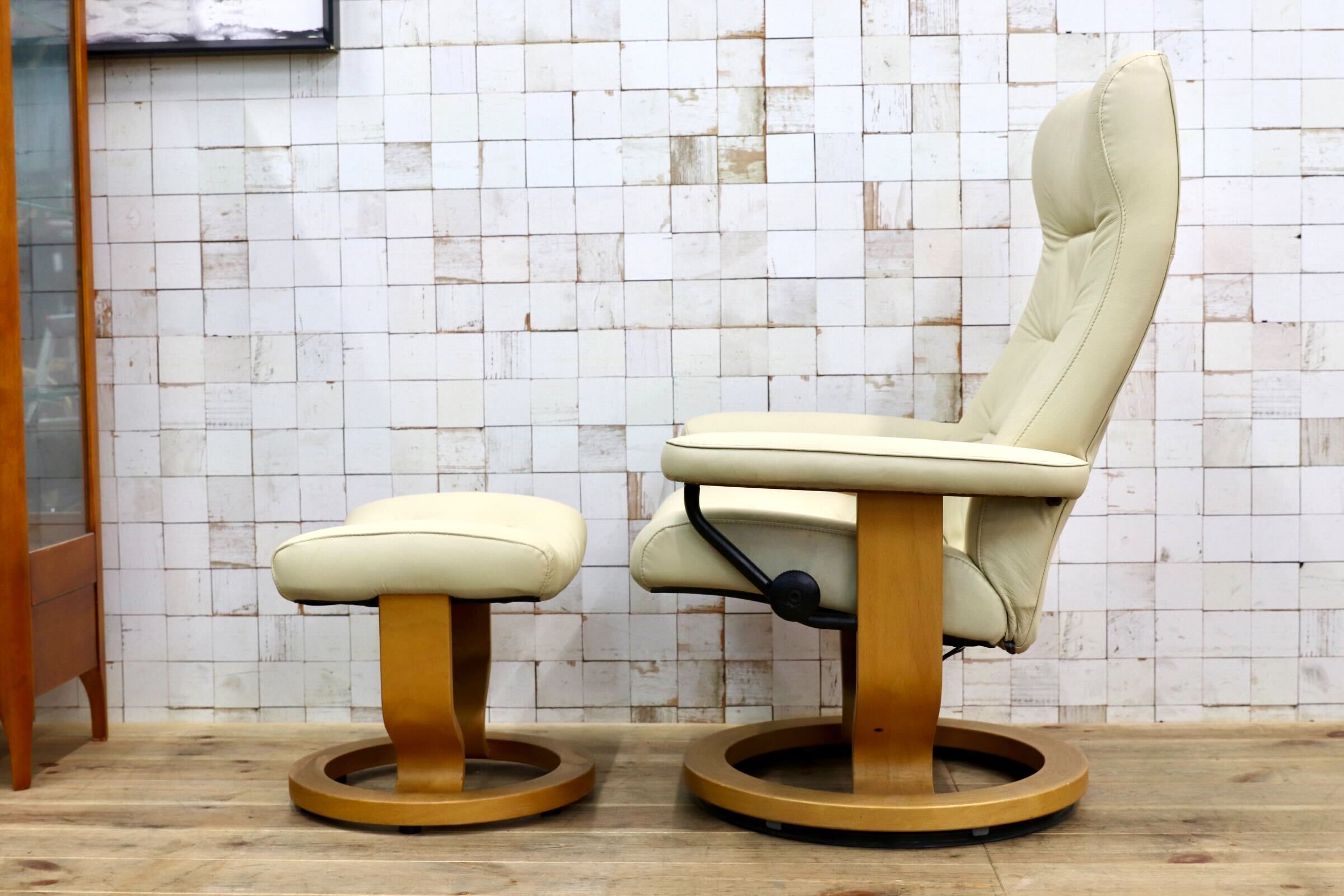 GMJK100○EKORNES / エコーネス Stressless ストレスレス リクライニングチェア オットマン 本革 北欧 ノルウェー クリーム ヴィンテージ