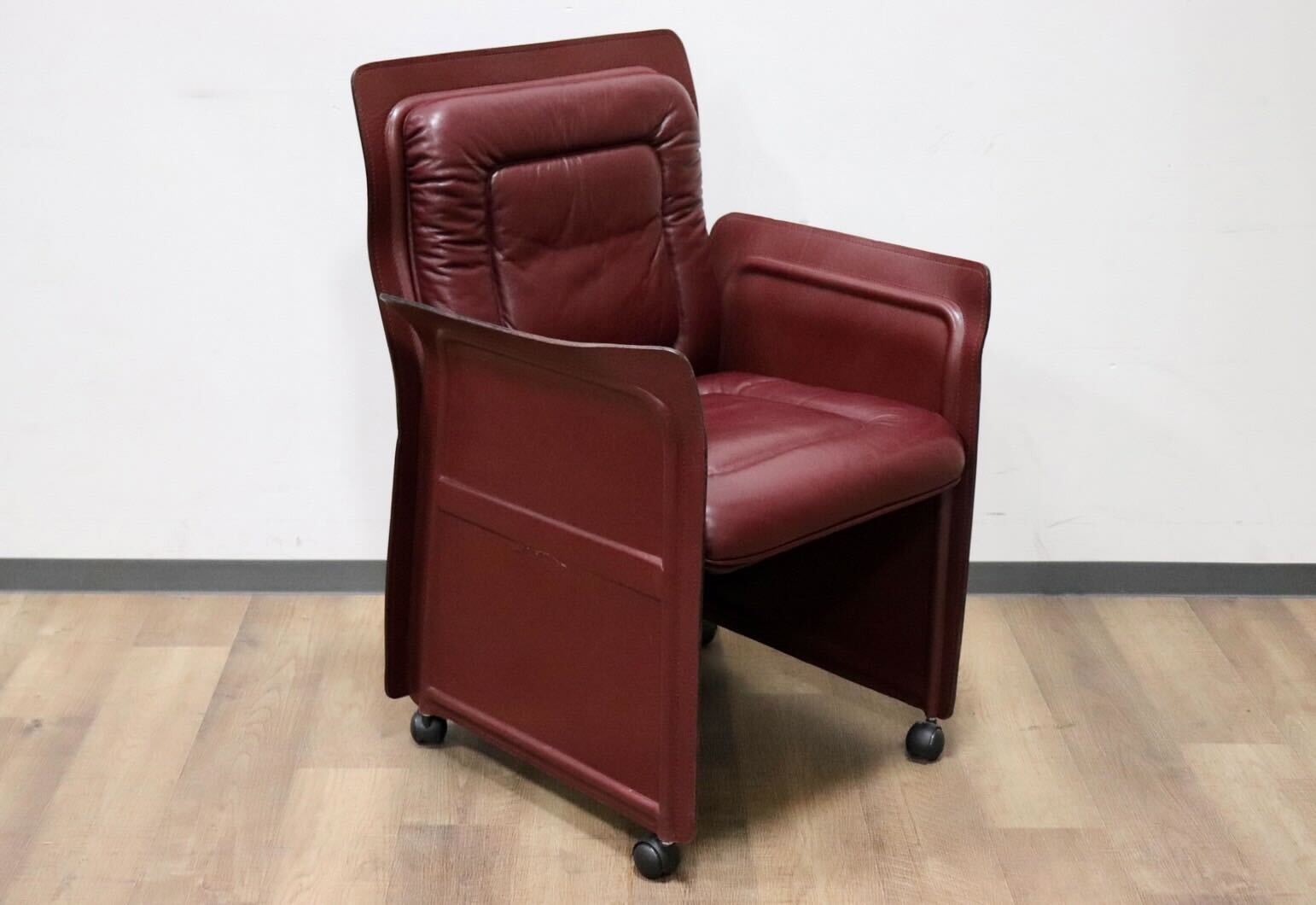 GMGK540E○i4Mariani / クアトロマリアーニ メトーラ イタリア製 ラウンジチェア エグゼクティブチェア 総革 約33万 検)カッシーナ B&B