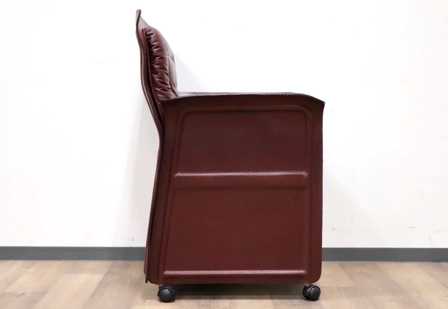 GMGK540F○i4Mariani / クアトロマリアーニ メトーラ イタリア製 ラウンジチェア エグゼクティブチェア 総革 約33万 検)カッシーナ B&B