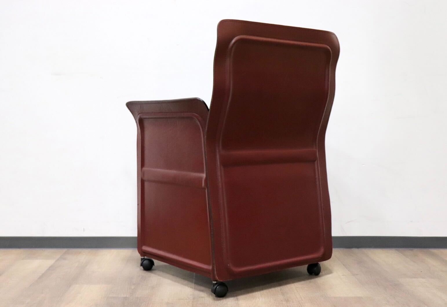 GMGK540F○i4Mariani / クアトロマリアーニ メトーラ イタリア製 ラウンジチェア エグゼクティブチェア 総革 約33万 検)カッシーナ B&B