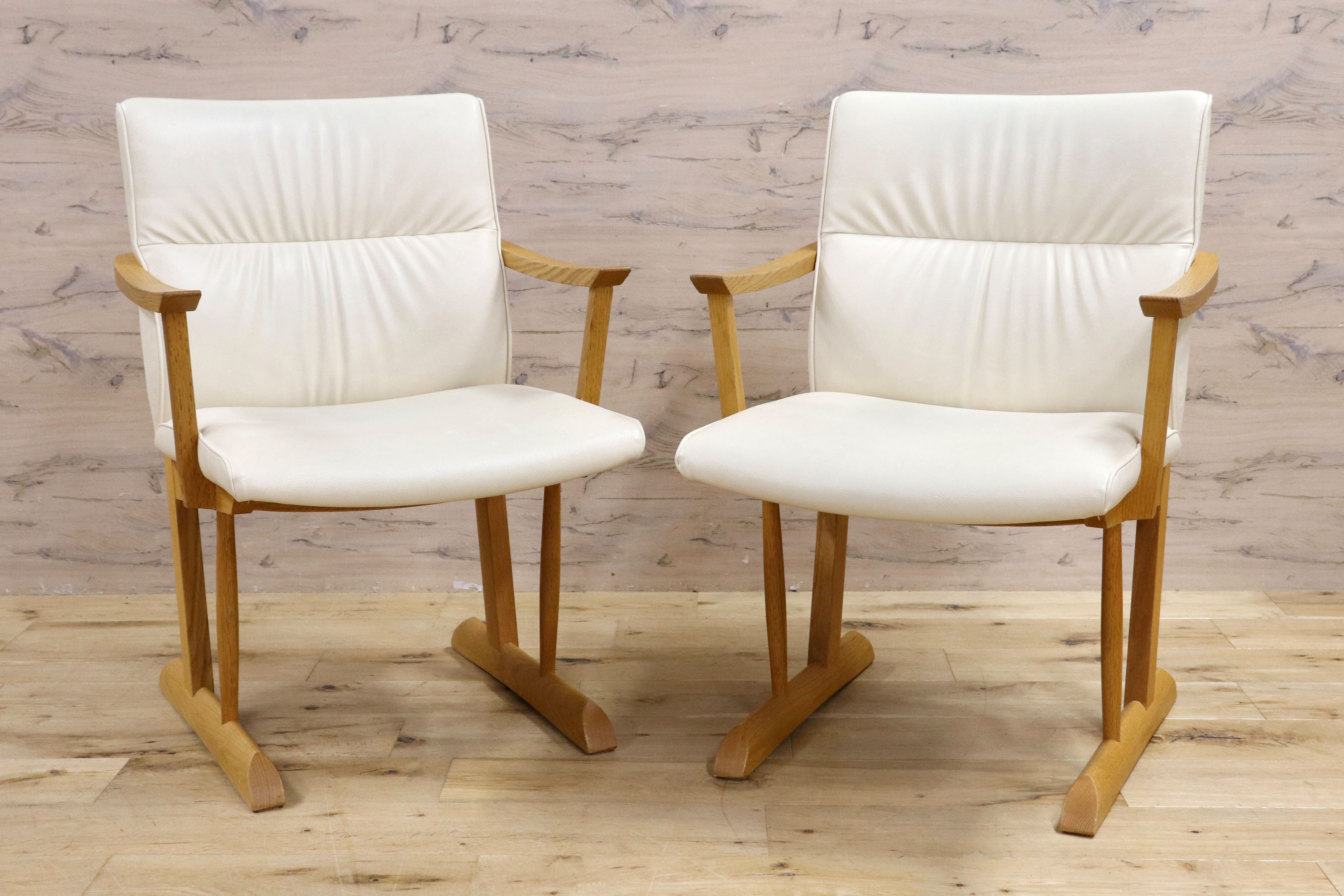 GMIK594A○飛騨産業 / HIDA キツツキ KAYA ダイニングチェア 2脚セット アームチェア 椅子 レザー オーク材 無垢 モダン