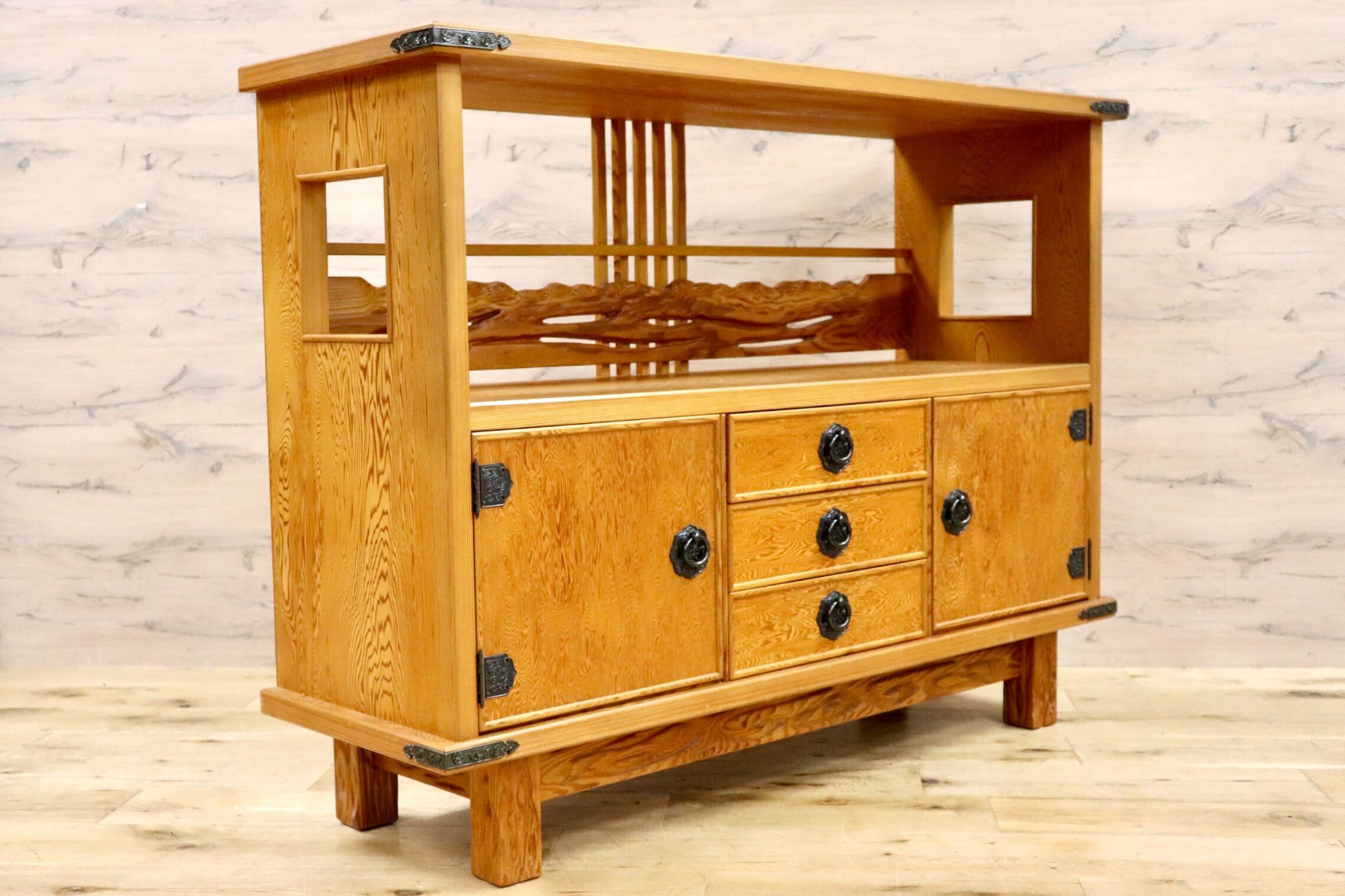 GMHH226A○世界遺産屋久杉 茶棚 飾り棚 茶箪笥 サイドボード リビングボード 和家具 和室 古民家 伝統工芸 和モダン アンティーク 稀少