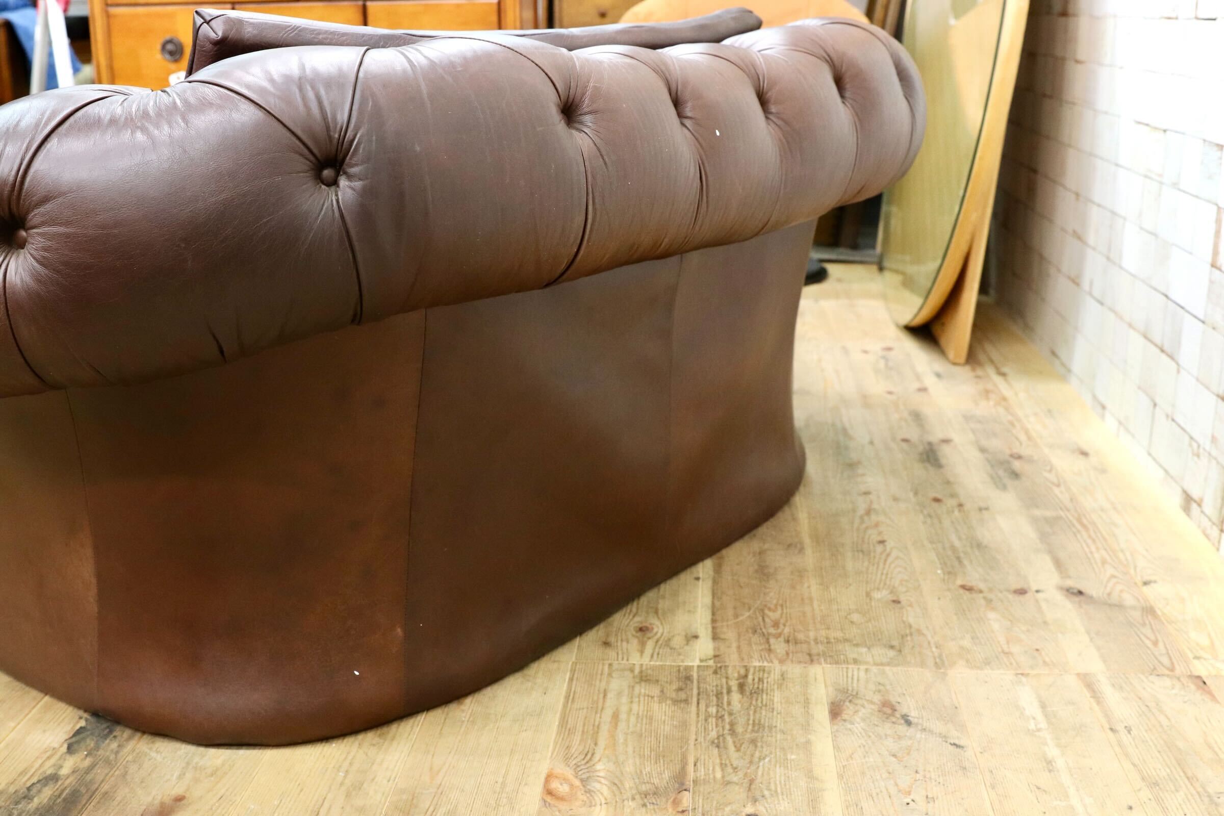 GMJK136○英国ヴィンテージ チェスターフィールド 本革 1人掛けソファ ラウンジソファ 英国クラシック 稀少 Furniture and Furnishings