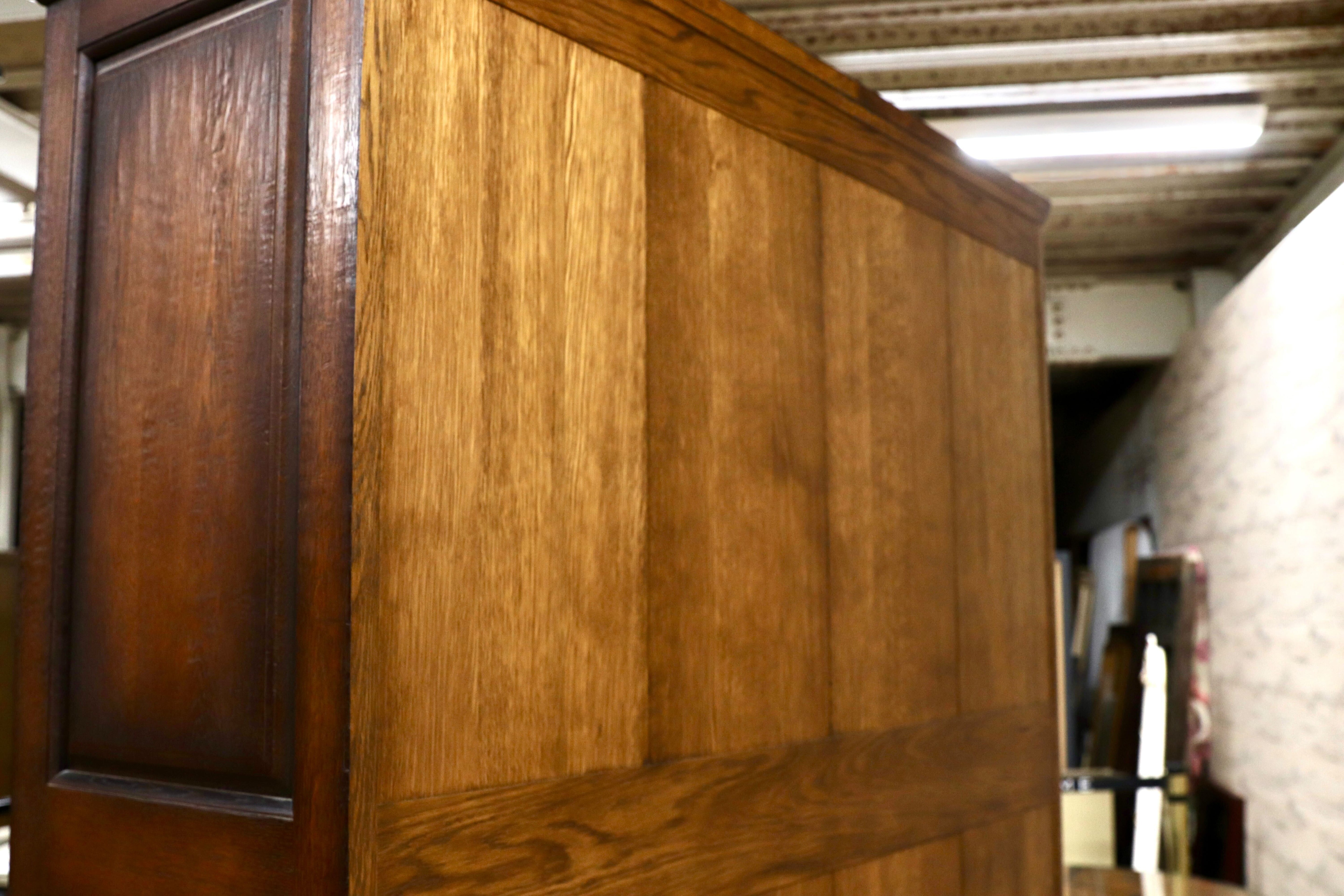 GMEK418○イギリス アンティーク 大型キャビネット リビングボード 収納棚 飾り棚 ヴィンテージ 最高級 オーク無垢材 約150万