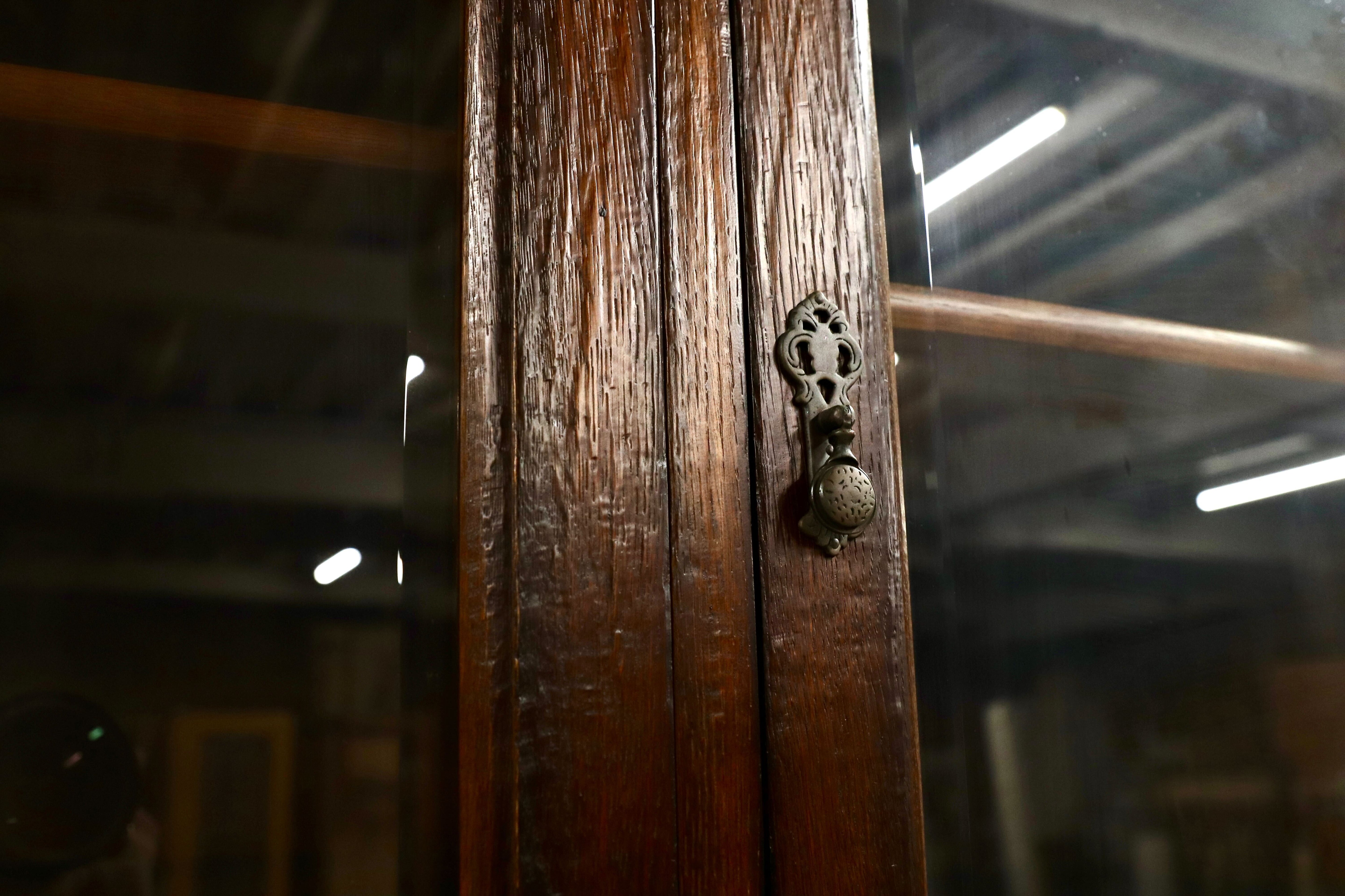 GMEK418○イギリス アンティーク 大型キャビネット リビングボード 収納棚 飾り棚 ヴィンテージ 最高級 オーク無垢材 約150万