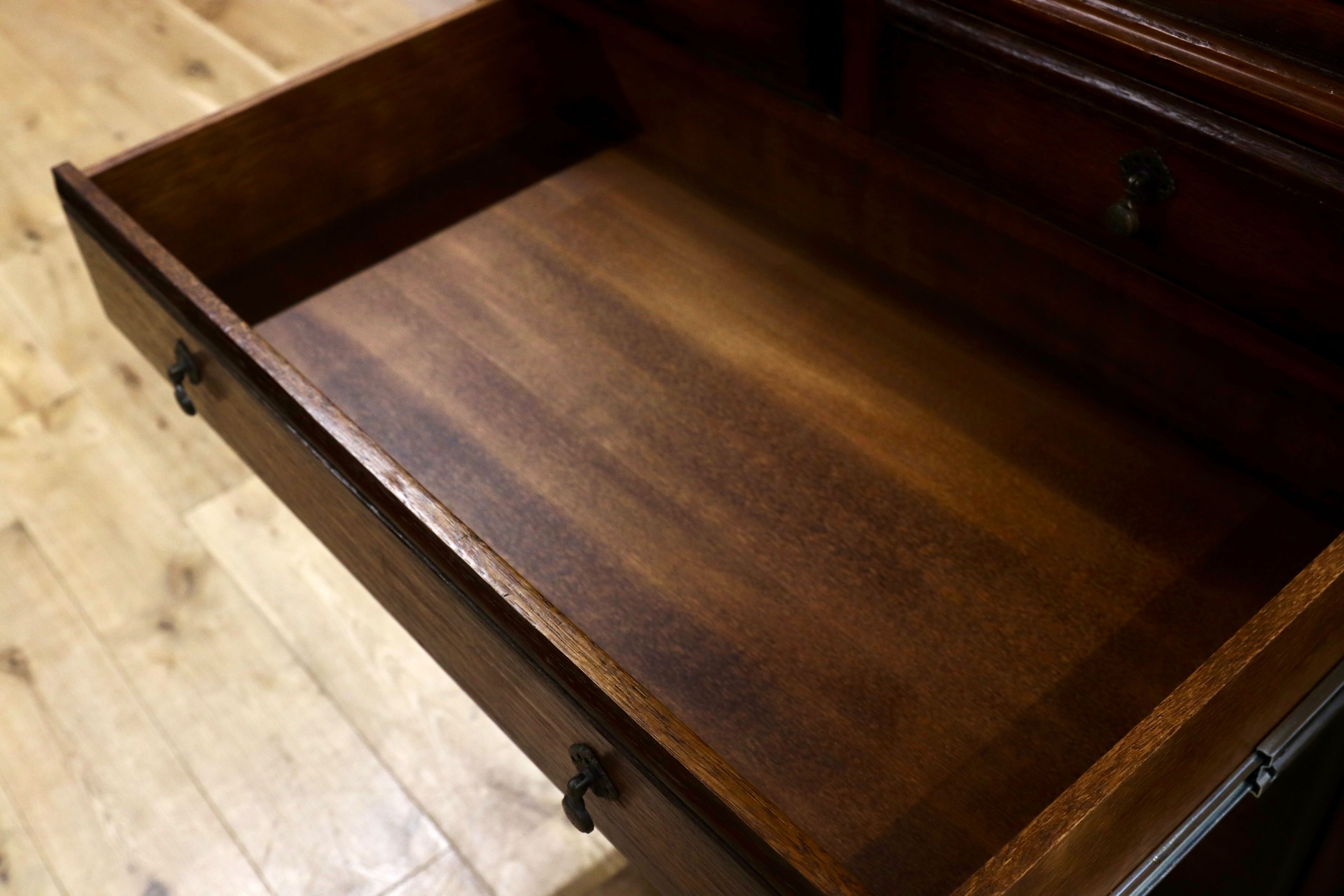 GMEK418○イギリス アンティーク 大型キャビネット リビングボード 収納棚 飾り棚 ヴィンテージ 最高級 オーク無垢材 約150万