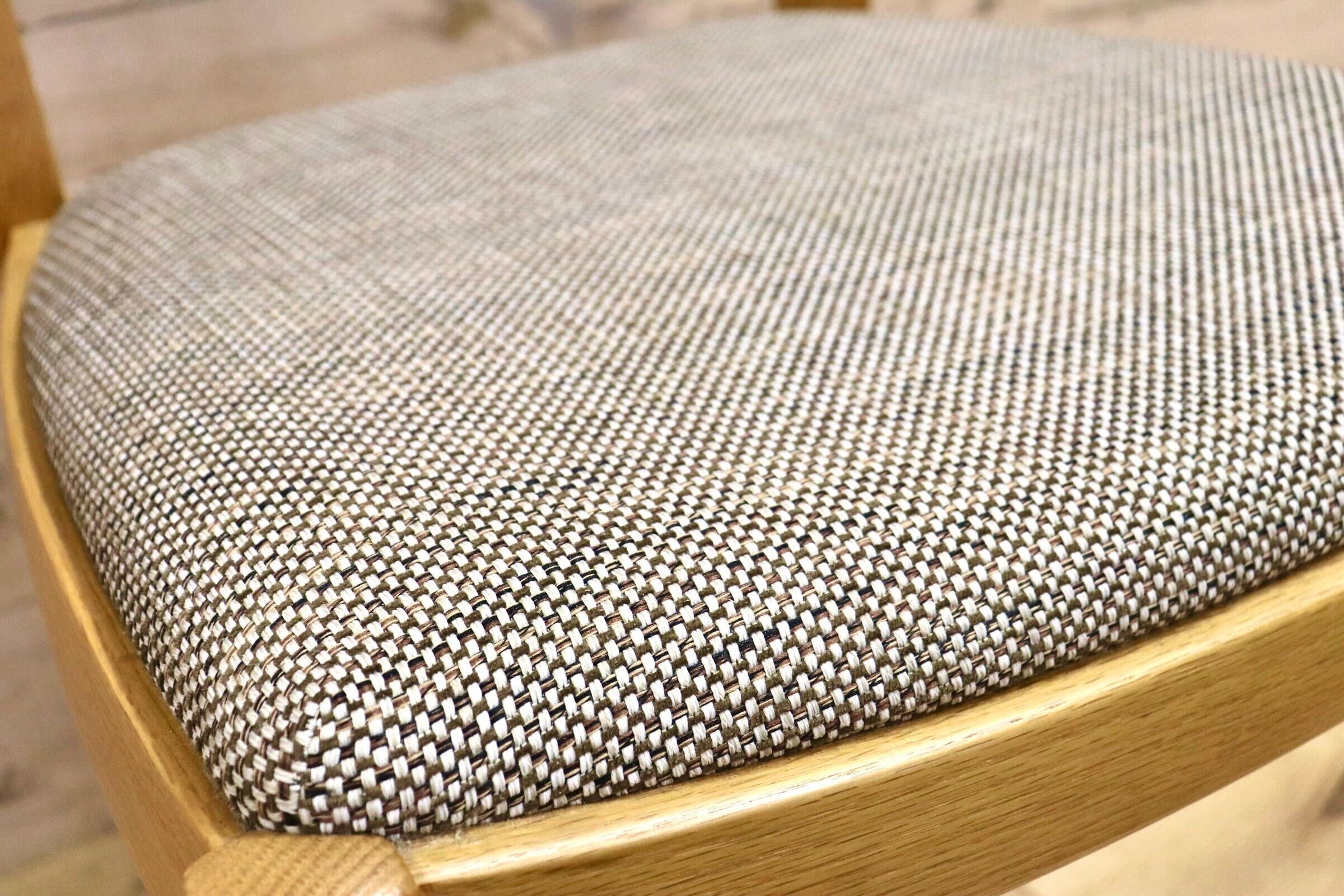 GMIK587○浜本工芸 / HAMAMOTO ダイニングチェア 椅子 アームレスチェア オーク材 ファブリック シンプル モダン 国産家具 定価約4万