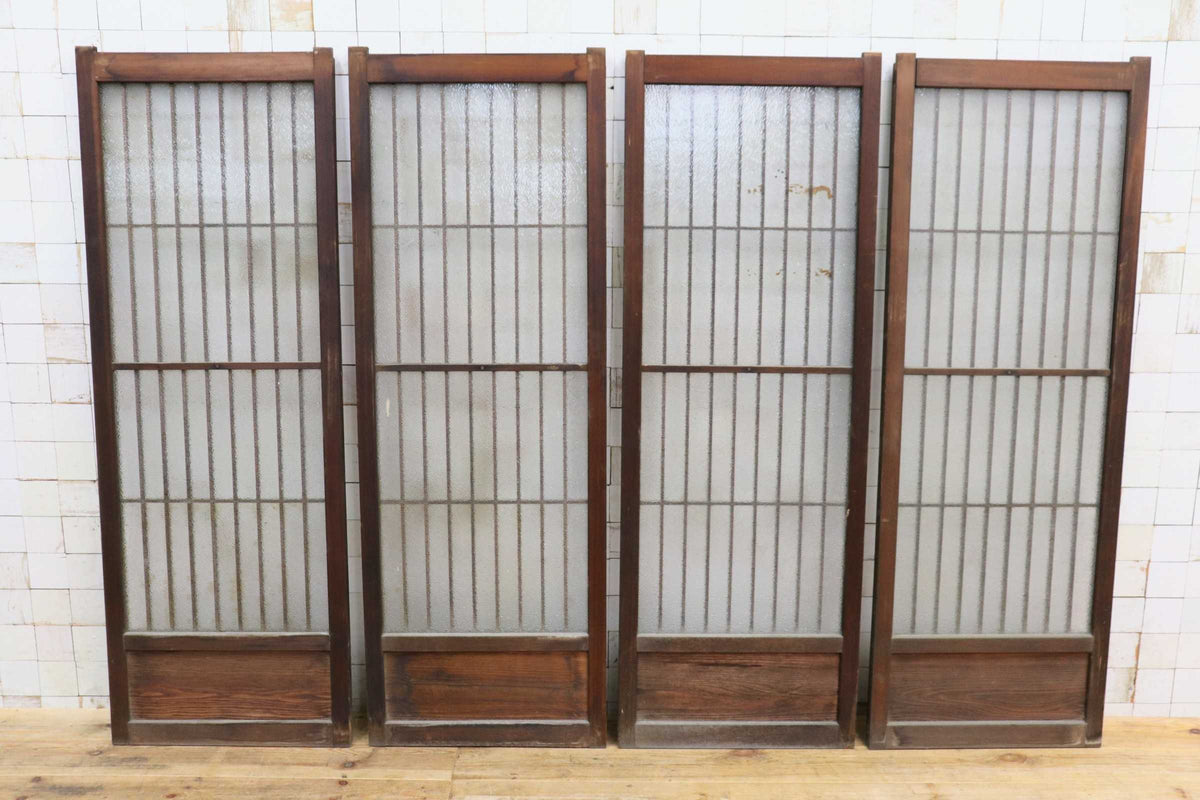 GMJS260D◯アンティーク 木製格子戸 縦格子戸 4枚セット 建具 引き戸 間仕切り ガラス戸 モールガラス 古民家 店舗什器 昭和レトロ