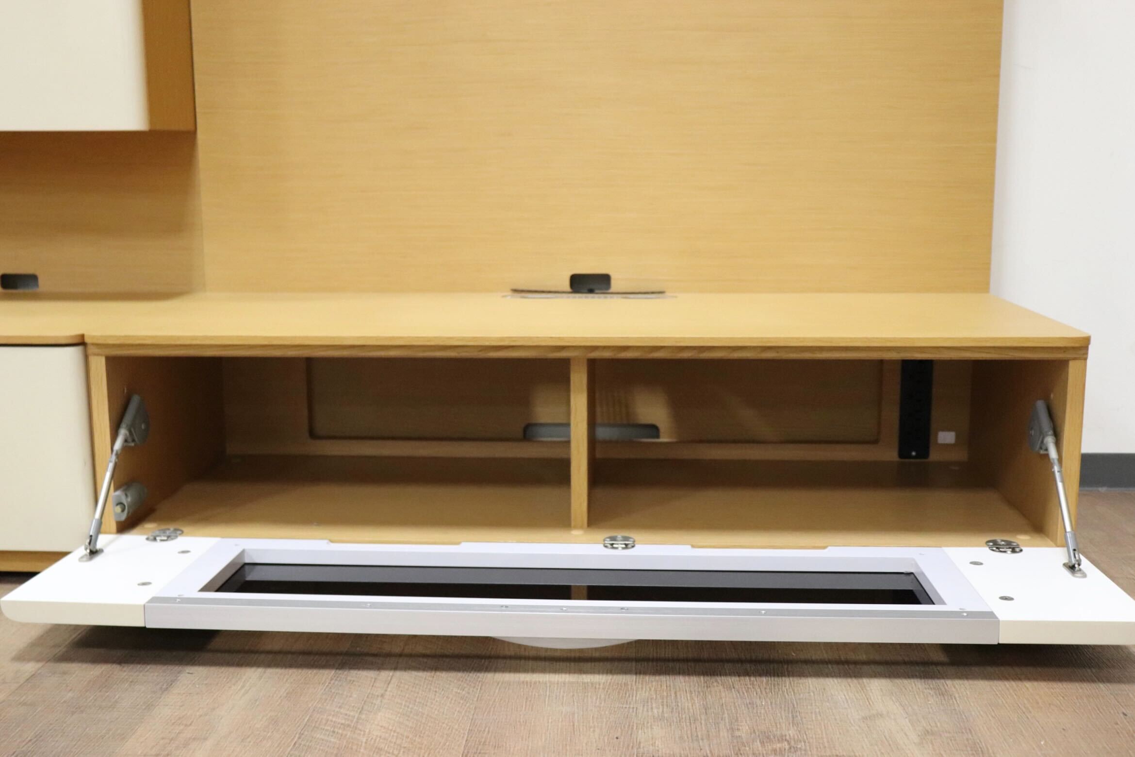 GMGN397○karimoku / カリモク Direttore ディレトーレ TVボード AVボード リビングボード キャスター付き 収納家具 オーク材 国産家具