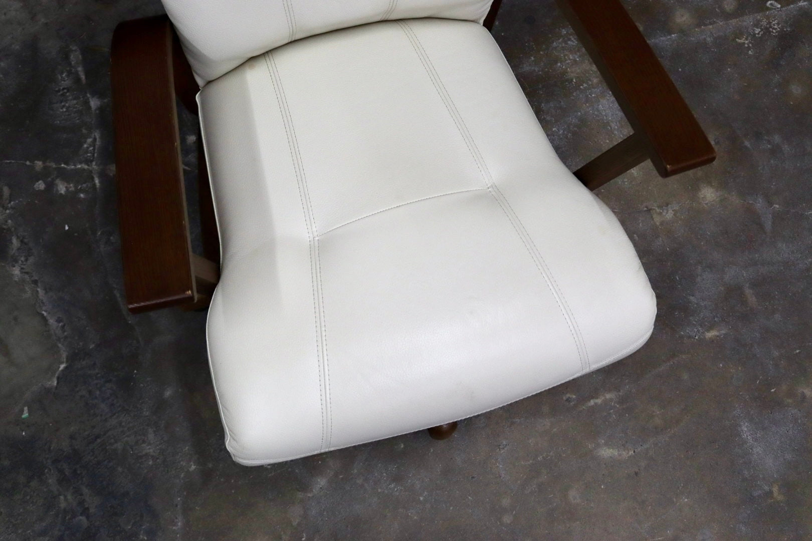 GMJH203C○NAGANO INTERIOR/ナガノインテリア 回転椅子 アームチェア キャスター ダイニングチェア 合皮 北欧スタイル
