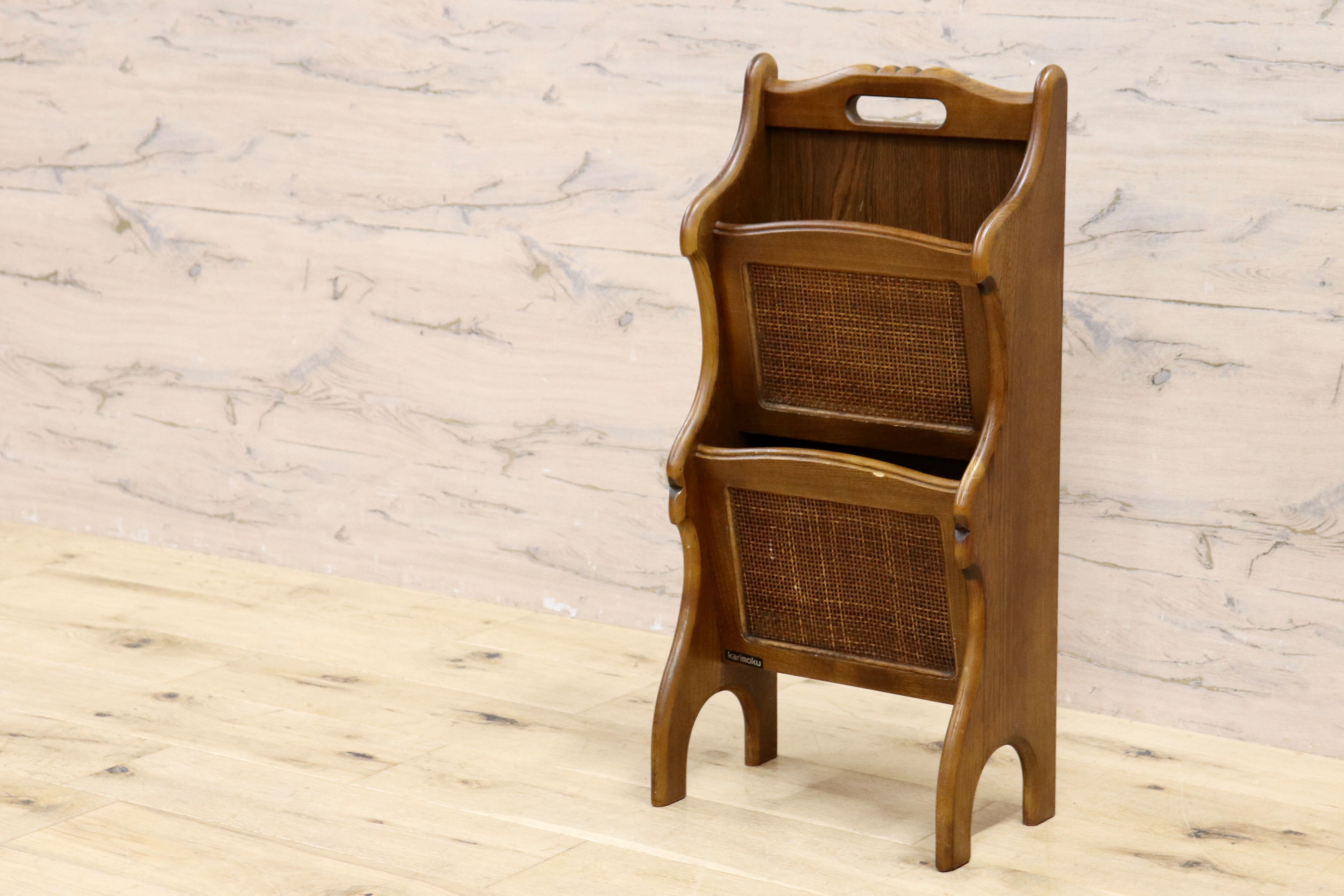 GMIH306○カリモク / karimoku マガジンラック コロニアル スリッパラック 2段 木製 ラタン 雑誌 本 収納
