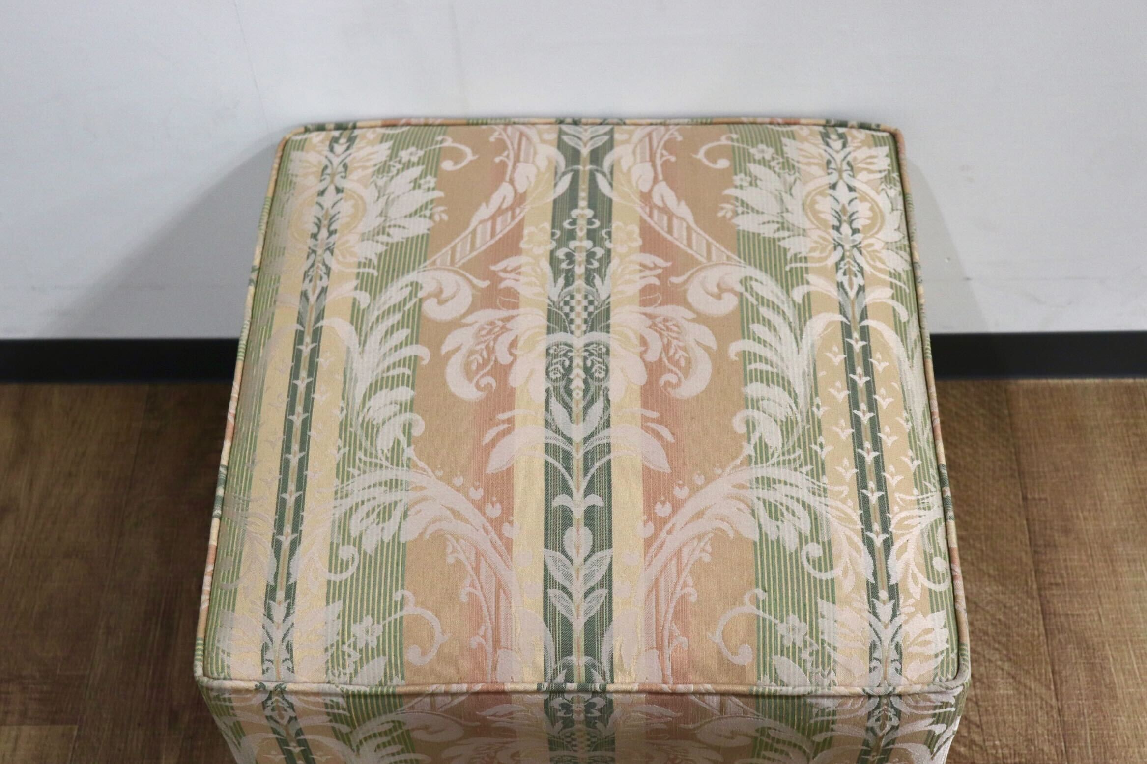 GMHN266G○karimoku / カリモク オットマン スツール フットスツール 腰掛け エレガント ファブリック 国産家具