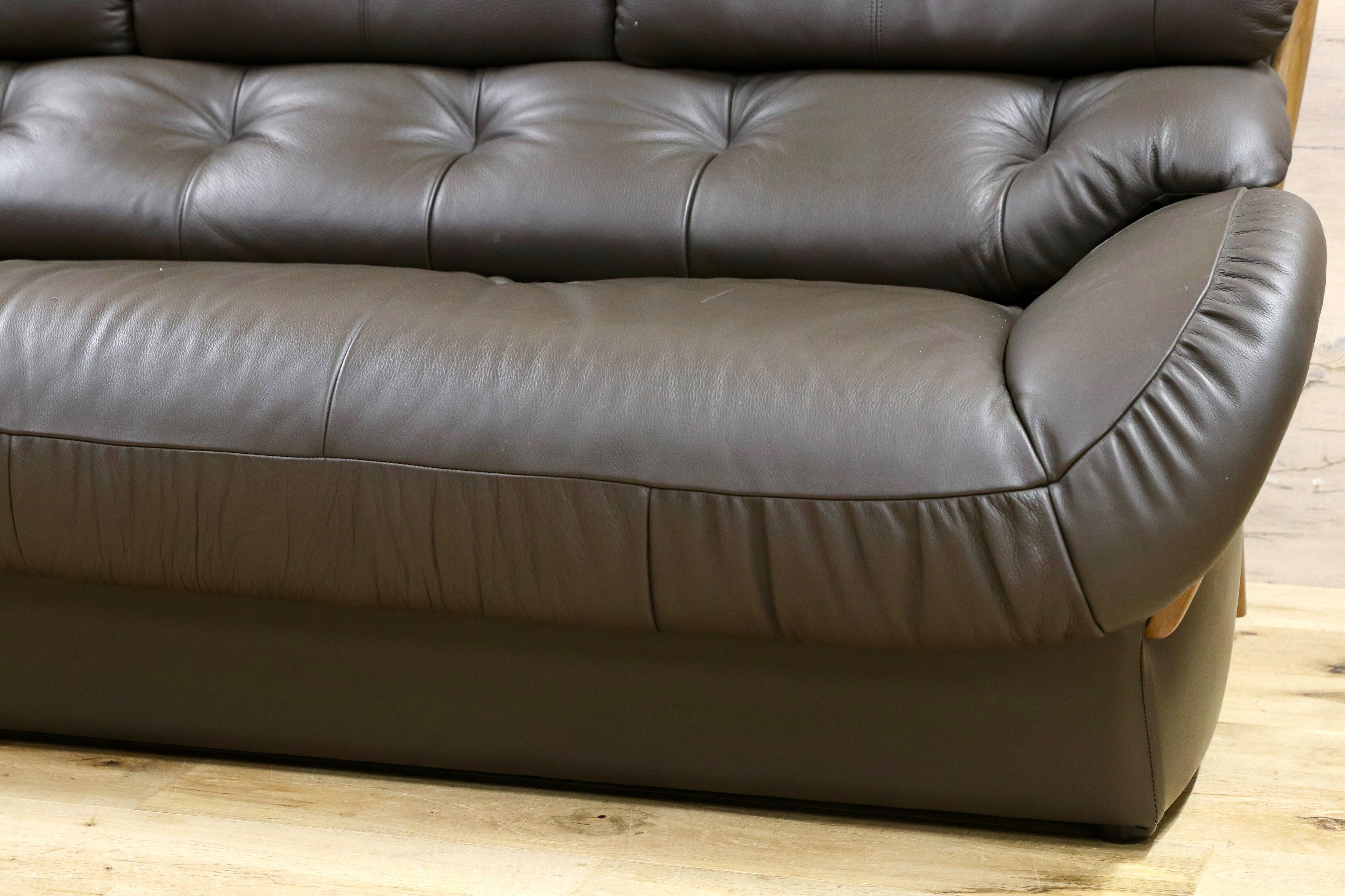 GMHS521○karimoku / カリモク 3人掛けソファ トリプルソファ 長椅子 本革 グレー 国産家具 約33万