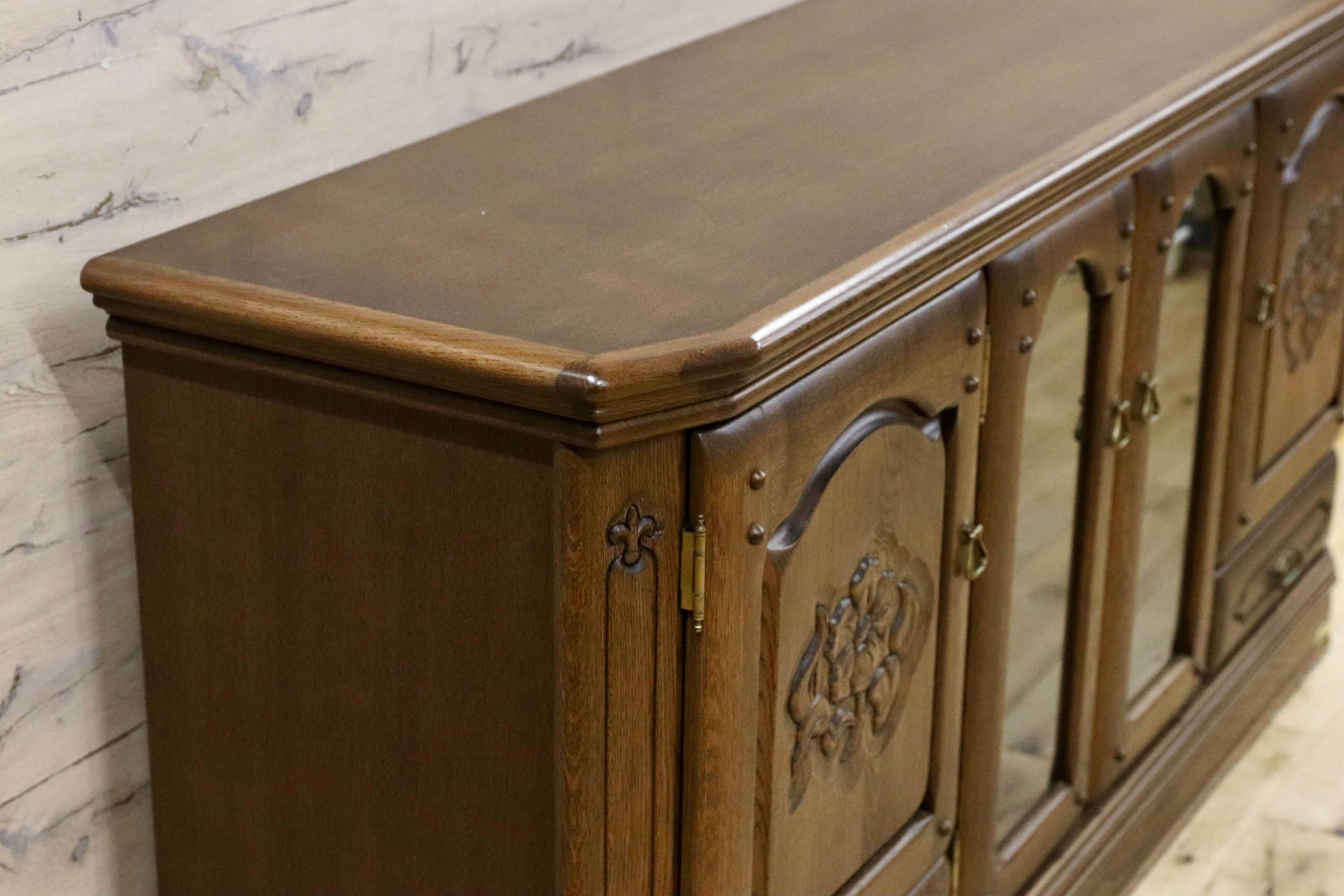 GMHK662○河本家具 / Molis 旭川家具 サイドボード リビングボード クラシック キャビネット オーク無垢材 レトロ ヴィンテージ