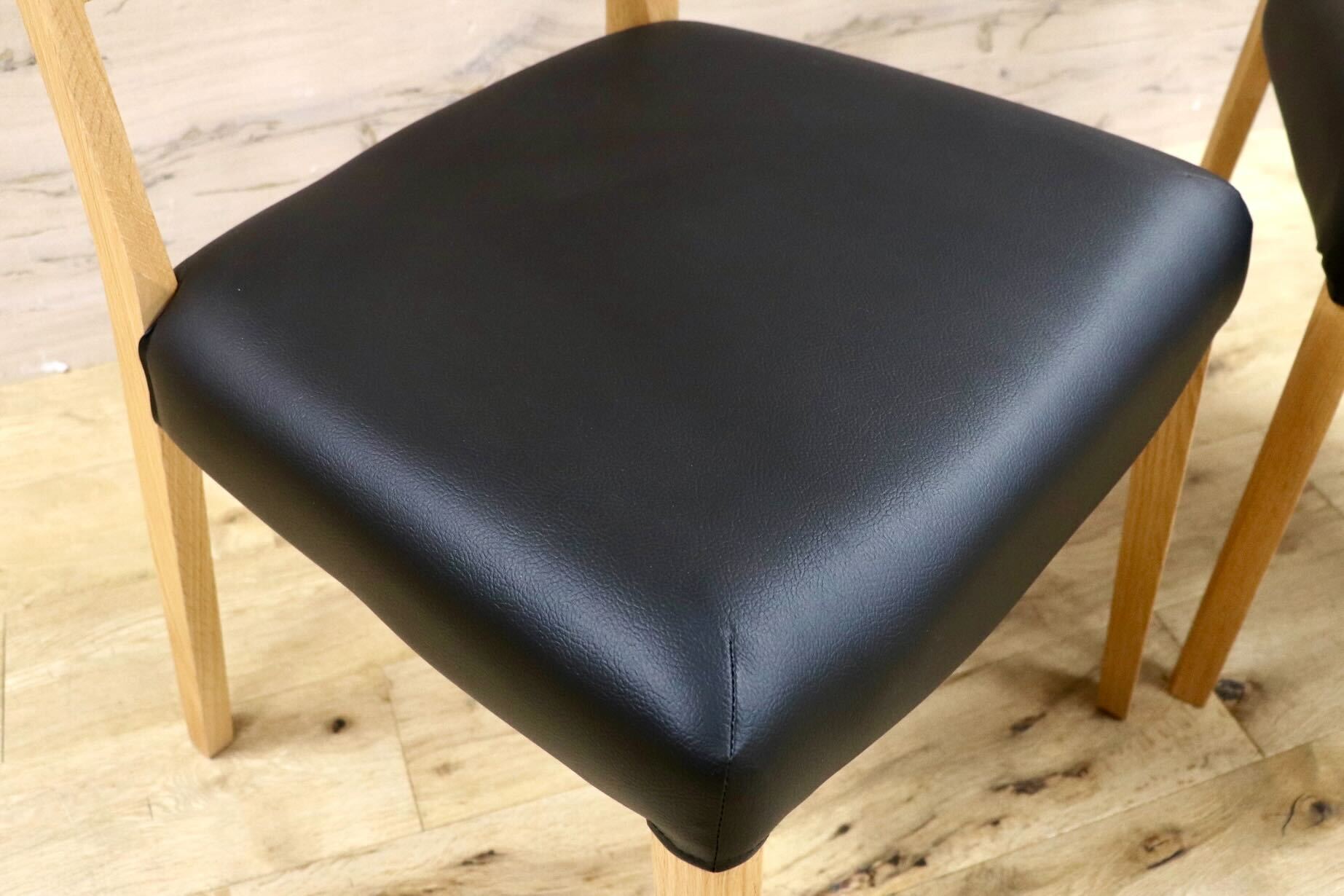 GMHK821A○IDC大塚家具 ダイニングチェア 2脚セット 椅子 食卓椅子 シネマ 北欧スタイル シンプル ナチュラル 展示品