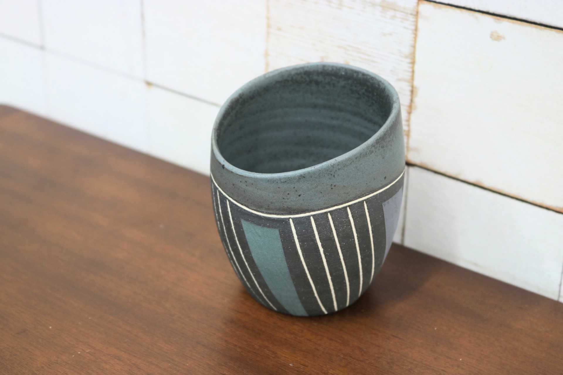 GMJO123◯市野悟窯 市野哲次 丹波焼 彩色線象嵌 カットカップ 陶器 現代陶芸 作家物