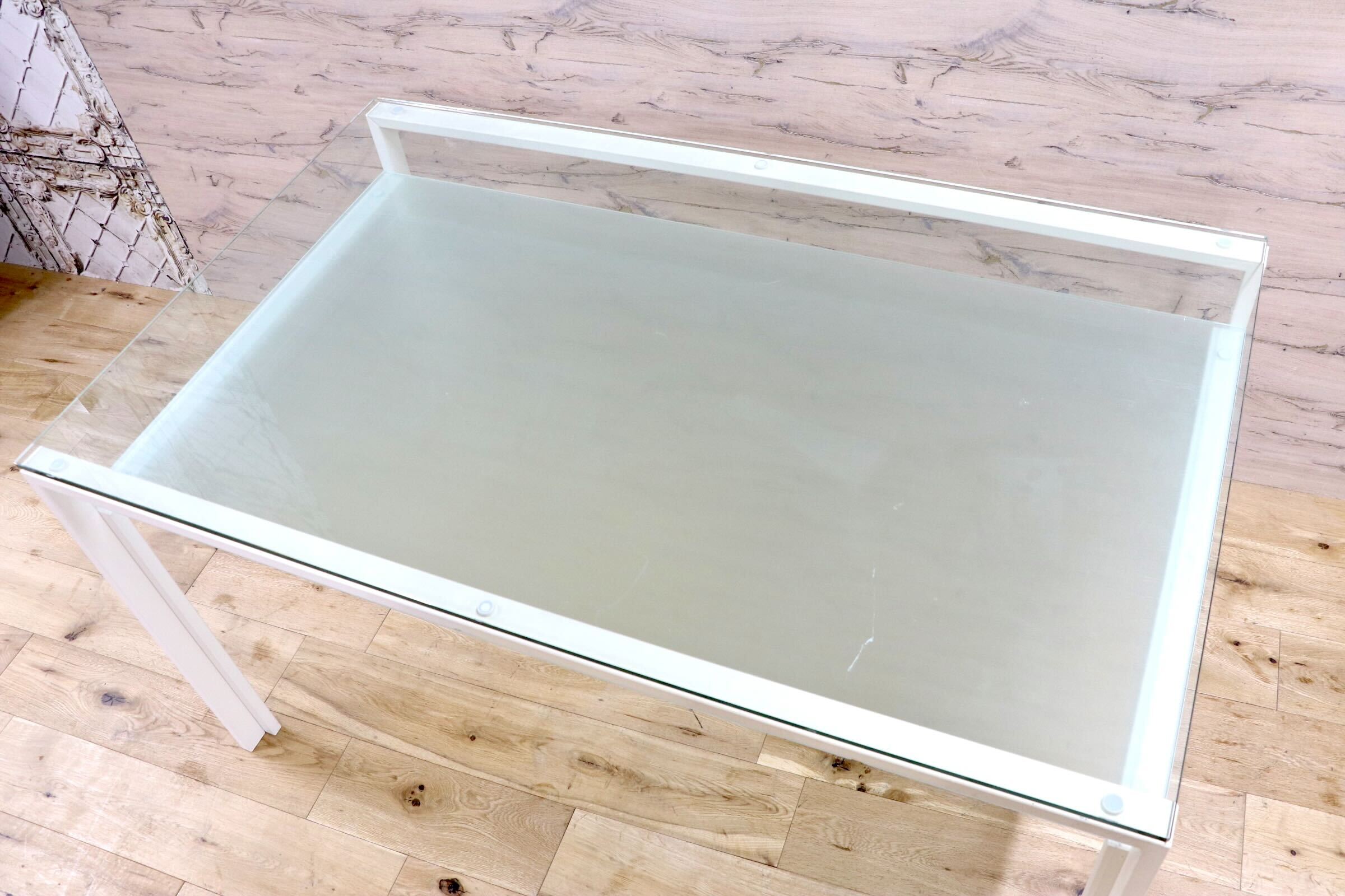 GMIH554A○IDC大塚家具 ダイニングテーブル ガラストップテーブル ホワイト モダン スタイリッシュ 定価約14万
