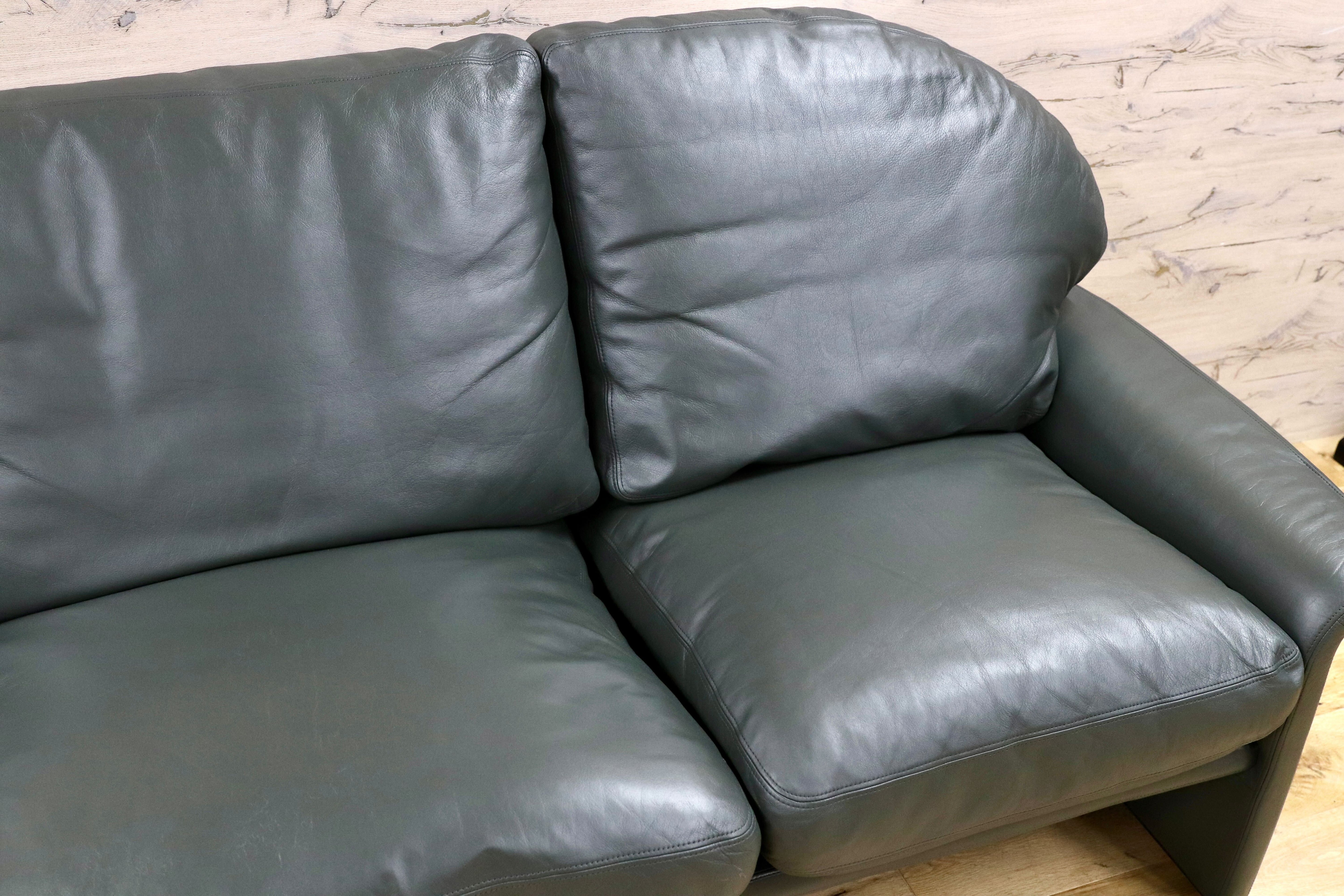 GMGH326○de sede / デセデ mobilia モビリア 3人掛けソファ トリプルソファ ダークグリーン 北欧 ヴィンテージ 本革 稀少 定価192万