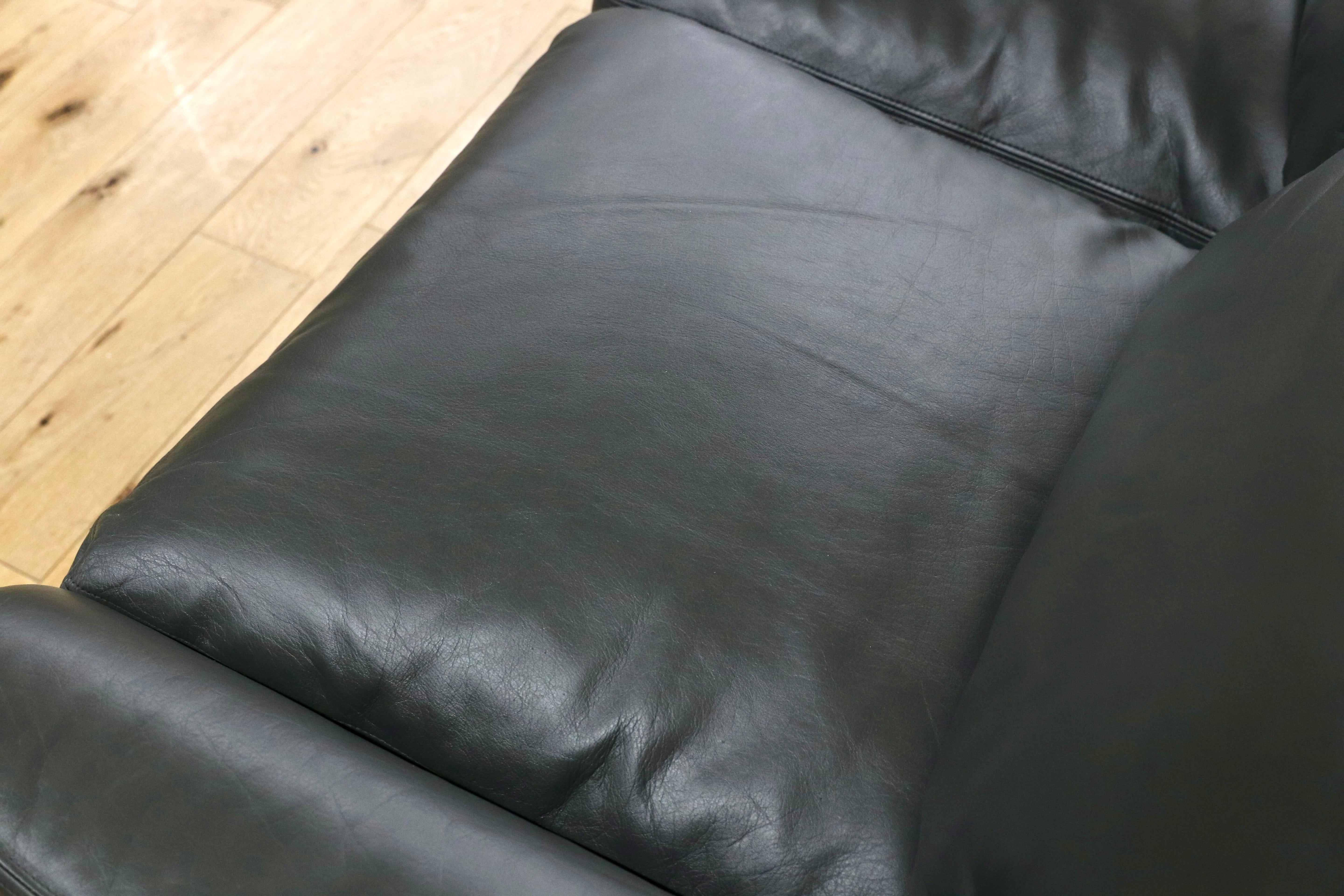 GMGH326○de sede / デセデ mobilia モビリア 3人掛けソファ トリプルソファ ダークグリーン 北欧 ヴィンテージ 本革 稀少 定価192万