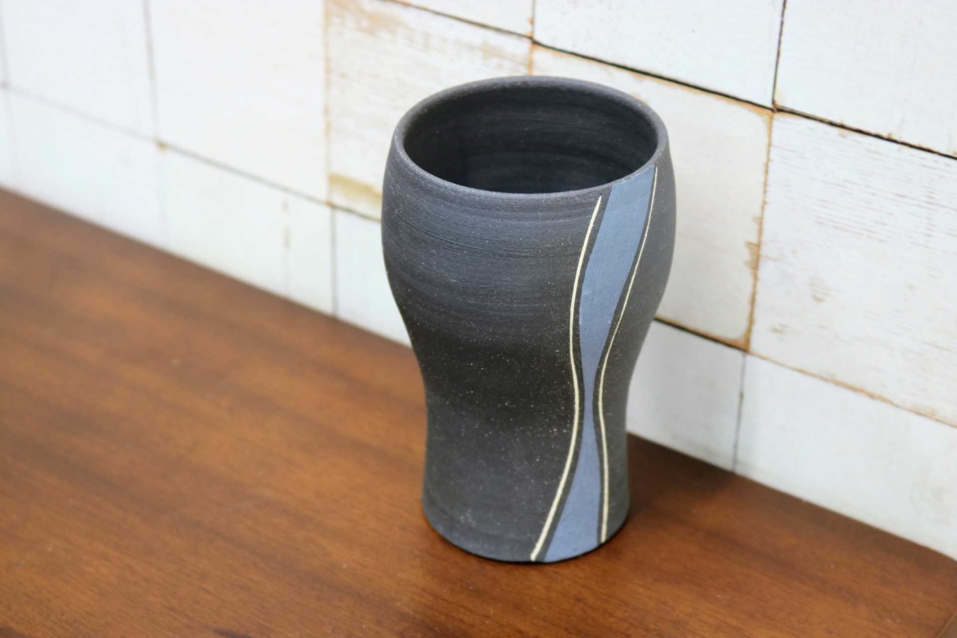 GMJO122E◯市野悟窯 市野哲次 丹波焼 彩色線象嵌 ビアジョッキ ビアカップ 陶器 現代陶芸 作家物