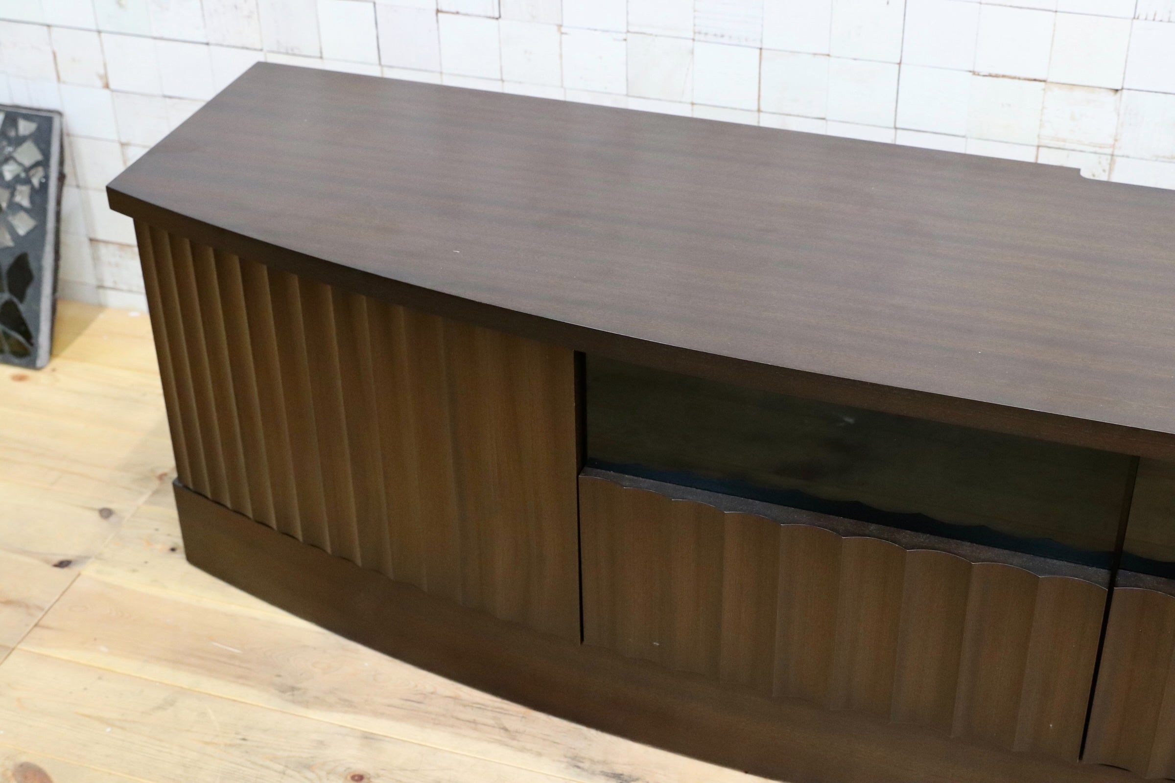 GMJK194○松岡家具製造 / 府中家具 アルク テレビボード AVボード サペリ材 ウェーブ扉 IDC OTSUKA 大塚家具取扱 国産家具 定価約55万