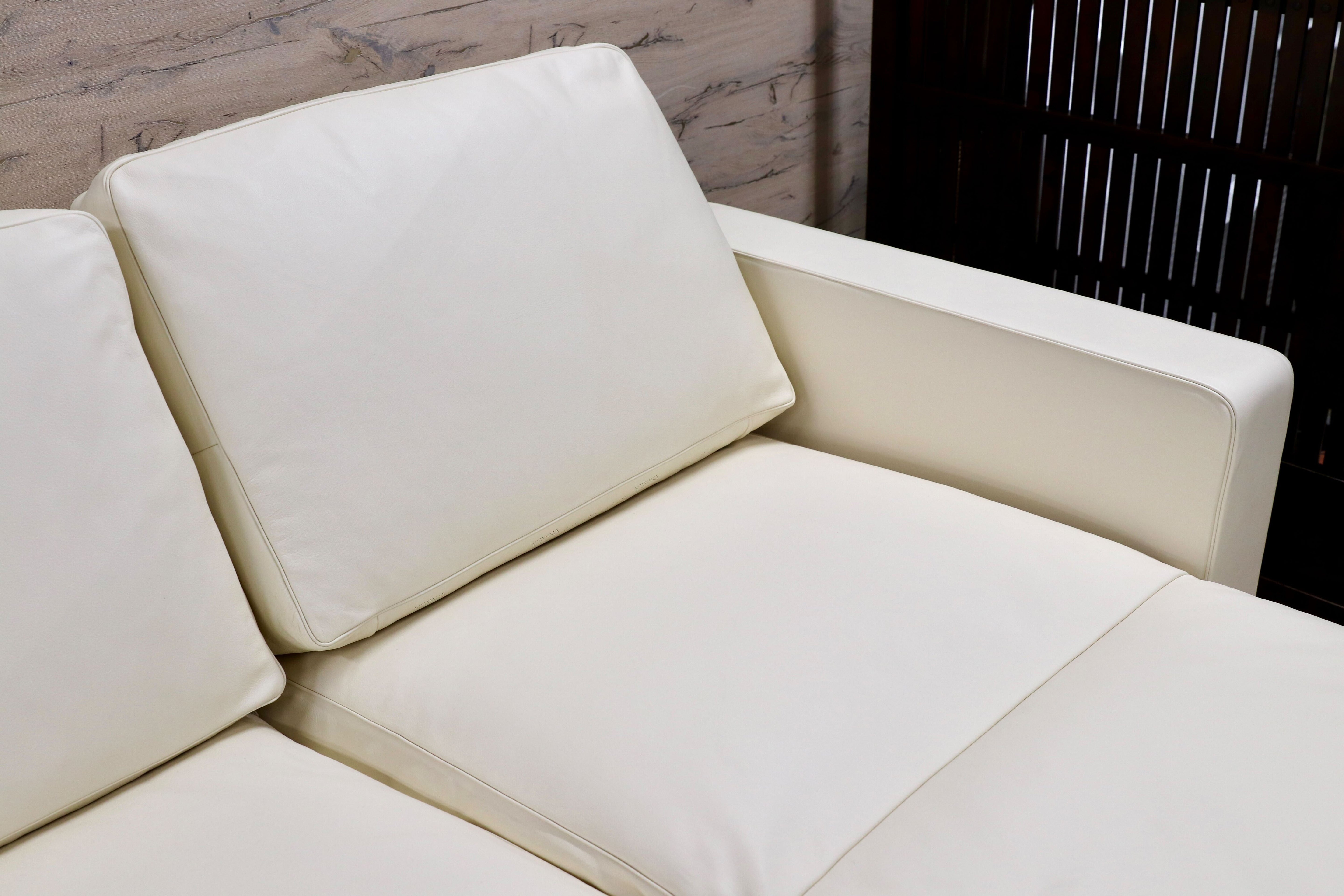 GMGF132○Poltrona Frau / ポルトローナフラウ Armonia アルモニア 本革 カウチソファ オフホワイト イタリアモダン 定価171万 未使用品