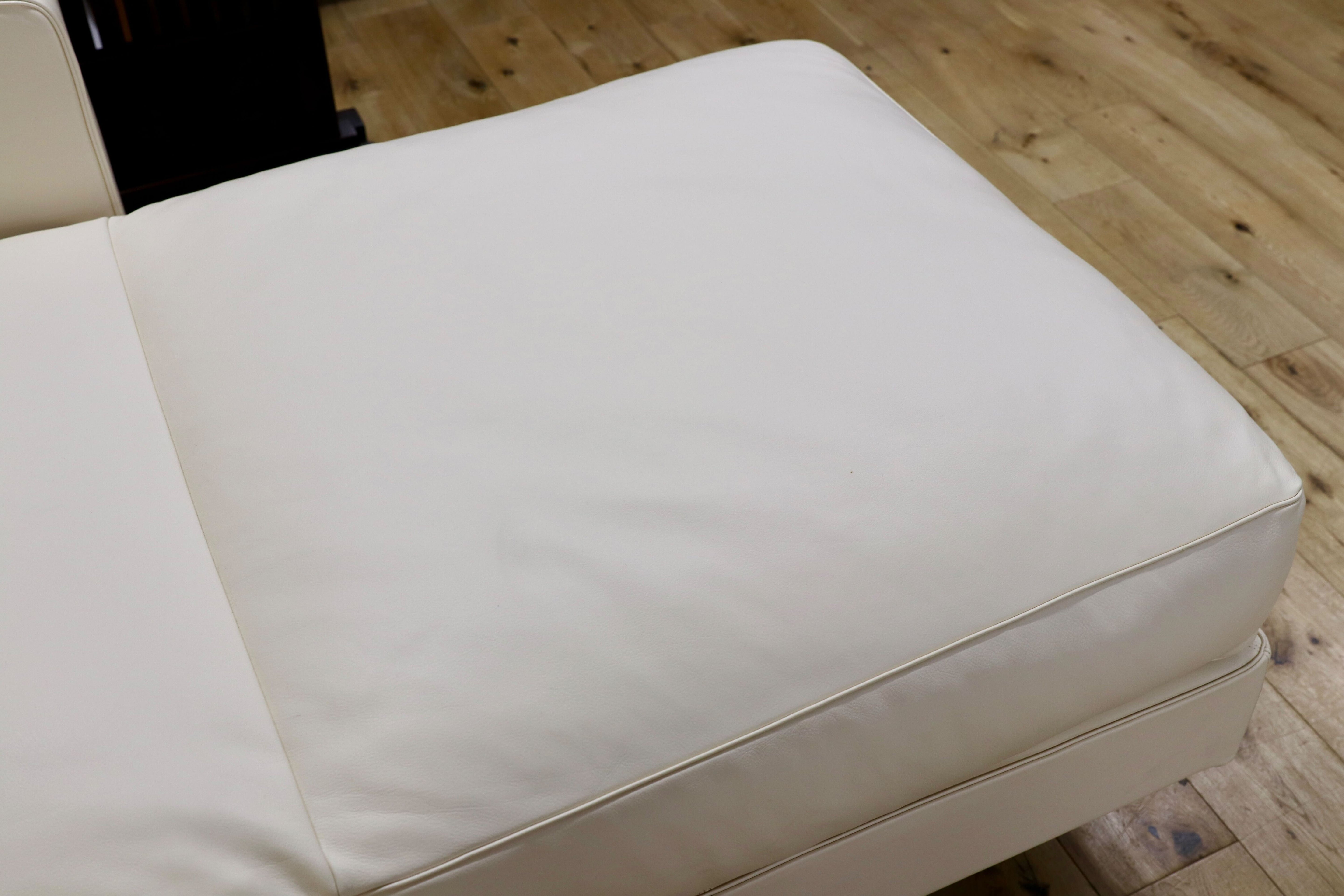 GMGF132○Poltrona Frau / ポルトローナフラウ Armonia アルモニア 本革 カウチソファ オフホワイト イタリアモダン 定価171万 未使用品