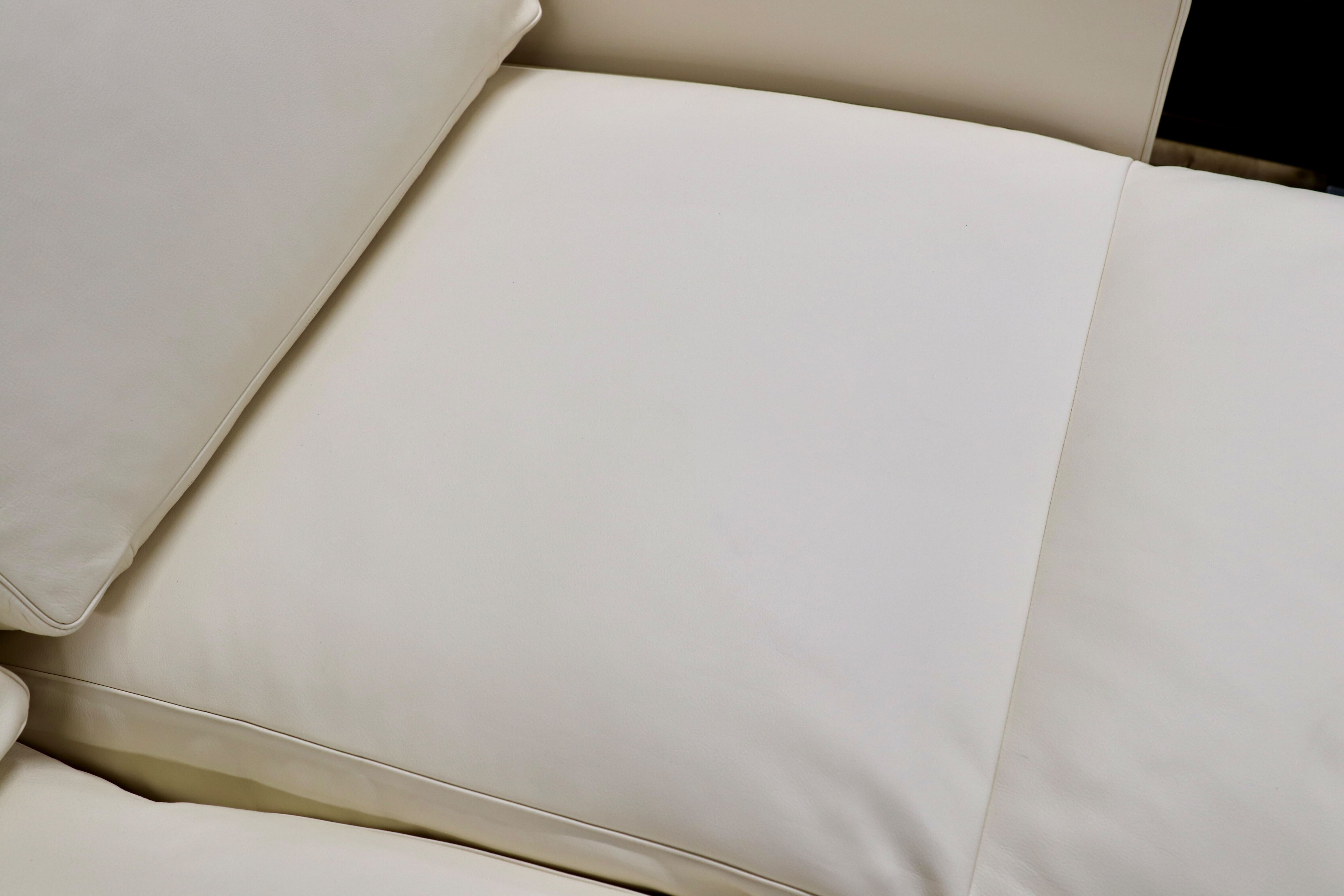 GMGF132○Poltrona Frau / ポルトローナフラウ Armonia アルモニア 本革 カウチソファ オフホワイト イタリアモダン 定価171万 未使用品