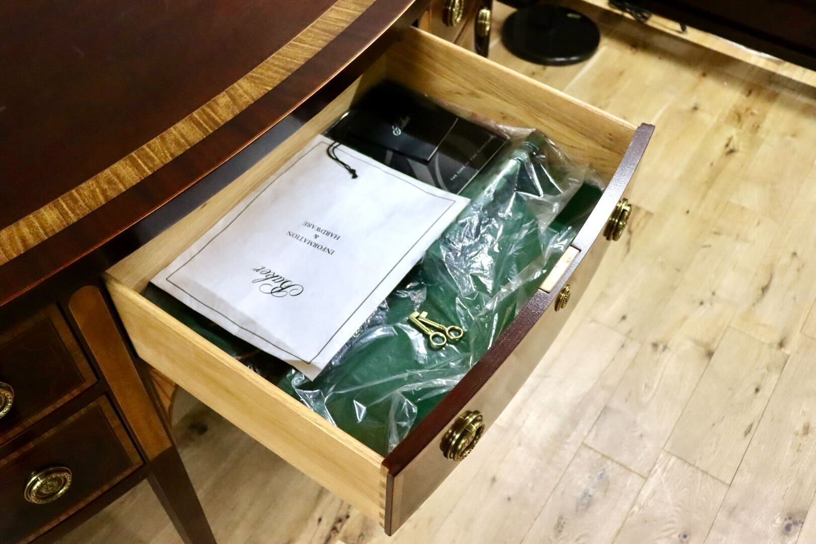 GMGK530○Baker / ベイカー ヒストリックチャールストンコレクション サイドボード コンソール ヴィンテージ IDC大塚家具 最高峰 定価240万