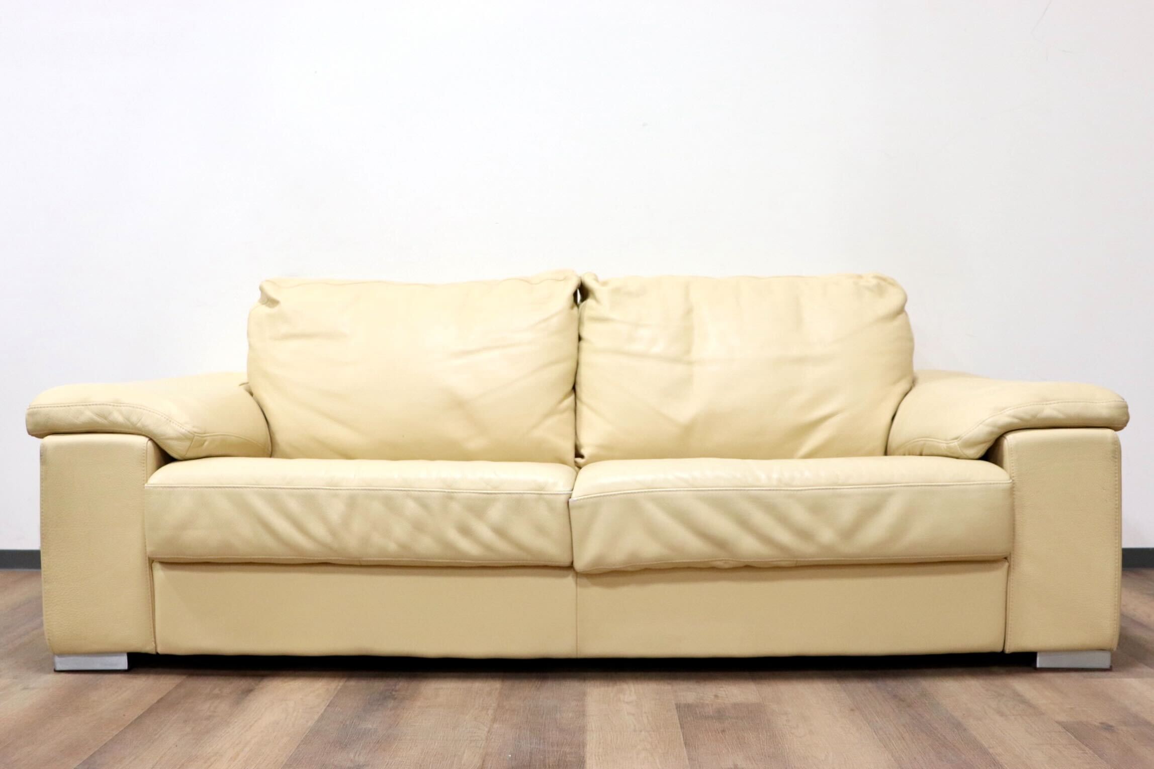 GMGH419○Gallery-M / ギャラリーエム KANAL カナル 2.5人掛けソファ ラブソファ 長椅子 本革 クリーム色 ACTUS アクタス モダン 約30万