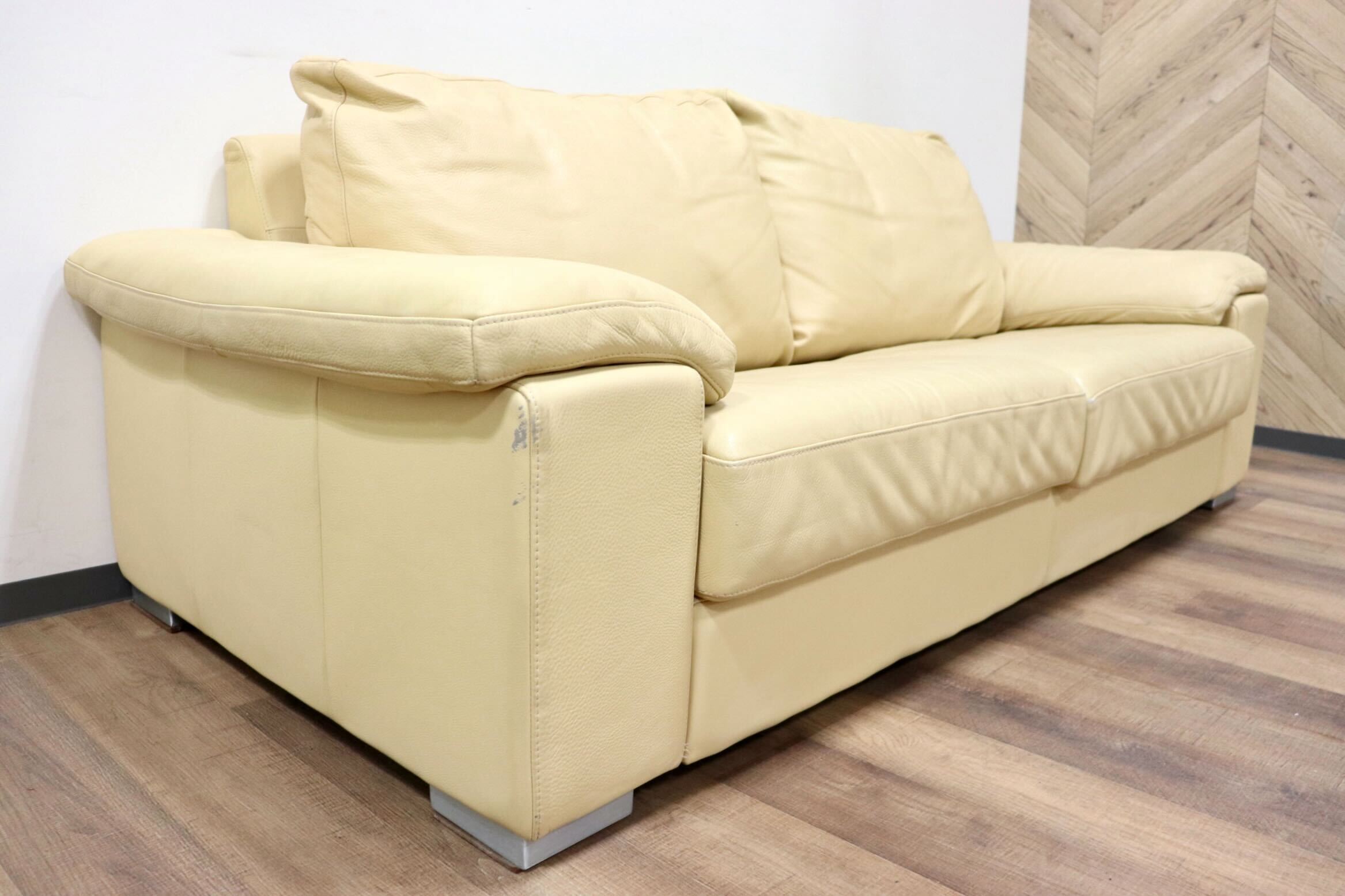 GMGH419○Gallery-M / ギャラリーエム KANAL カナル 2.5人掛けソファ ラブソファ 長椅子 本革 クリーム色 ACTUS アクタス モダン 約30万