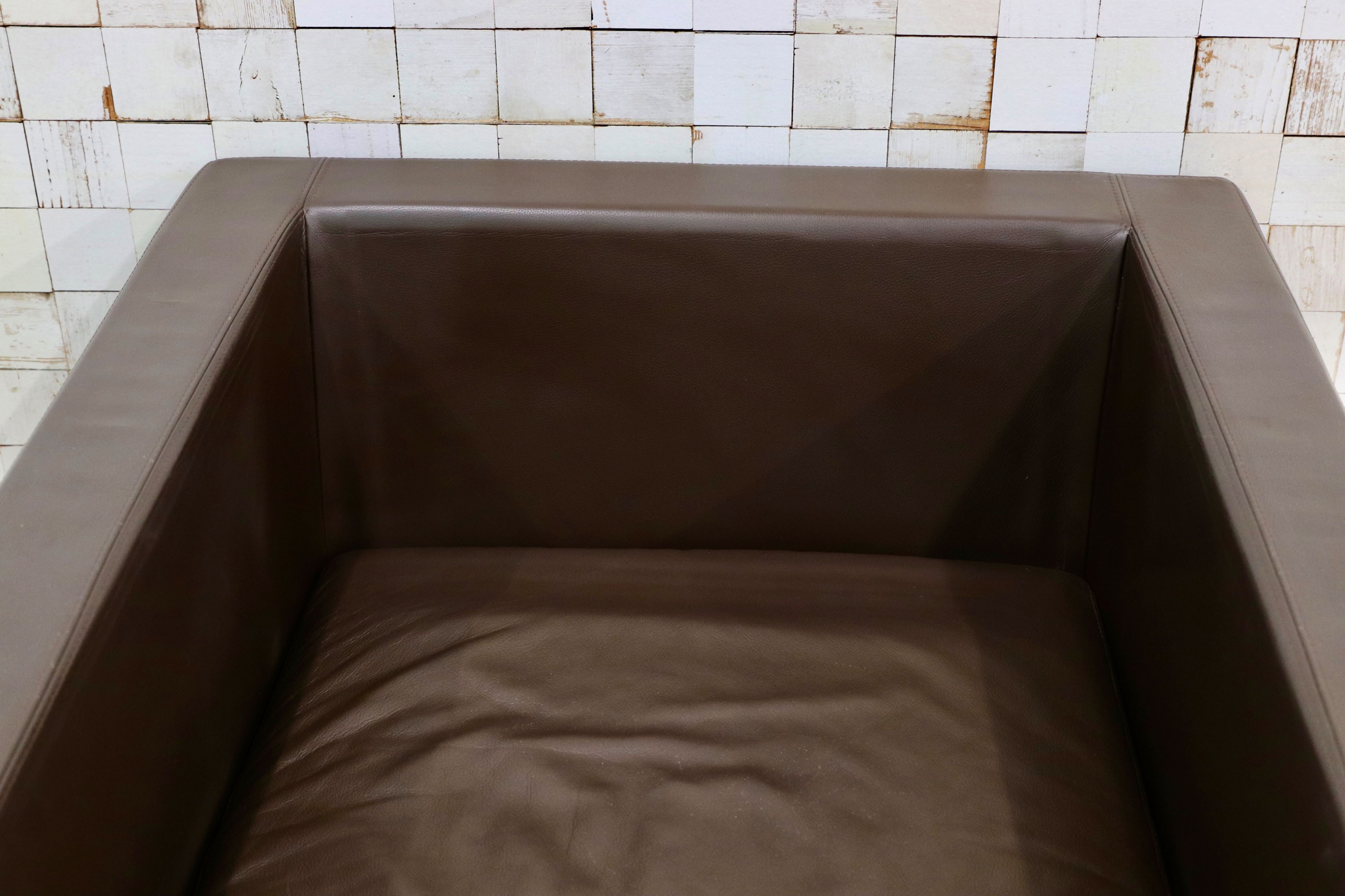 GMIK410○Cassina / カッシーナ CATHERINE MEMMI カトリーヌ・メミシングルソファ 1人掛けソファ Dブラウン 本革 参考価格39~48万