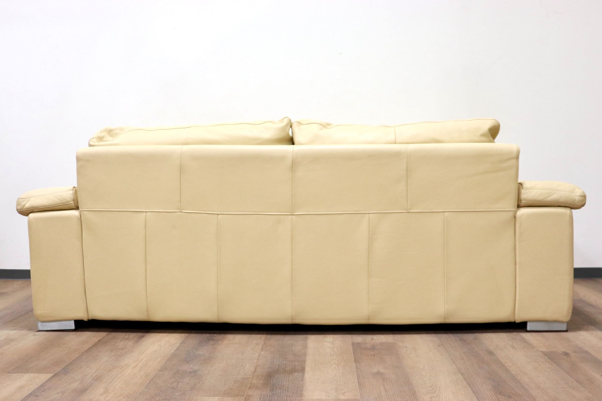 GMGH419○Gallery-M / ギャラリーエム KANAL カナル 2.5人掛けソファ ラブソファ 長椅子 本革 クリーム色 ACTUS アクタス モダン 約30万