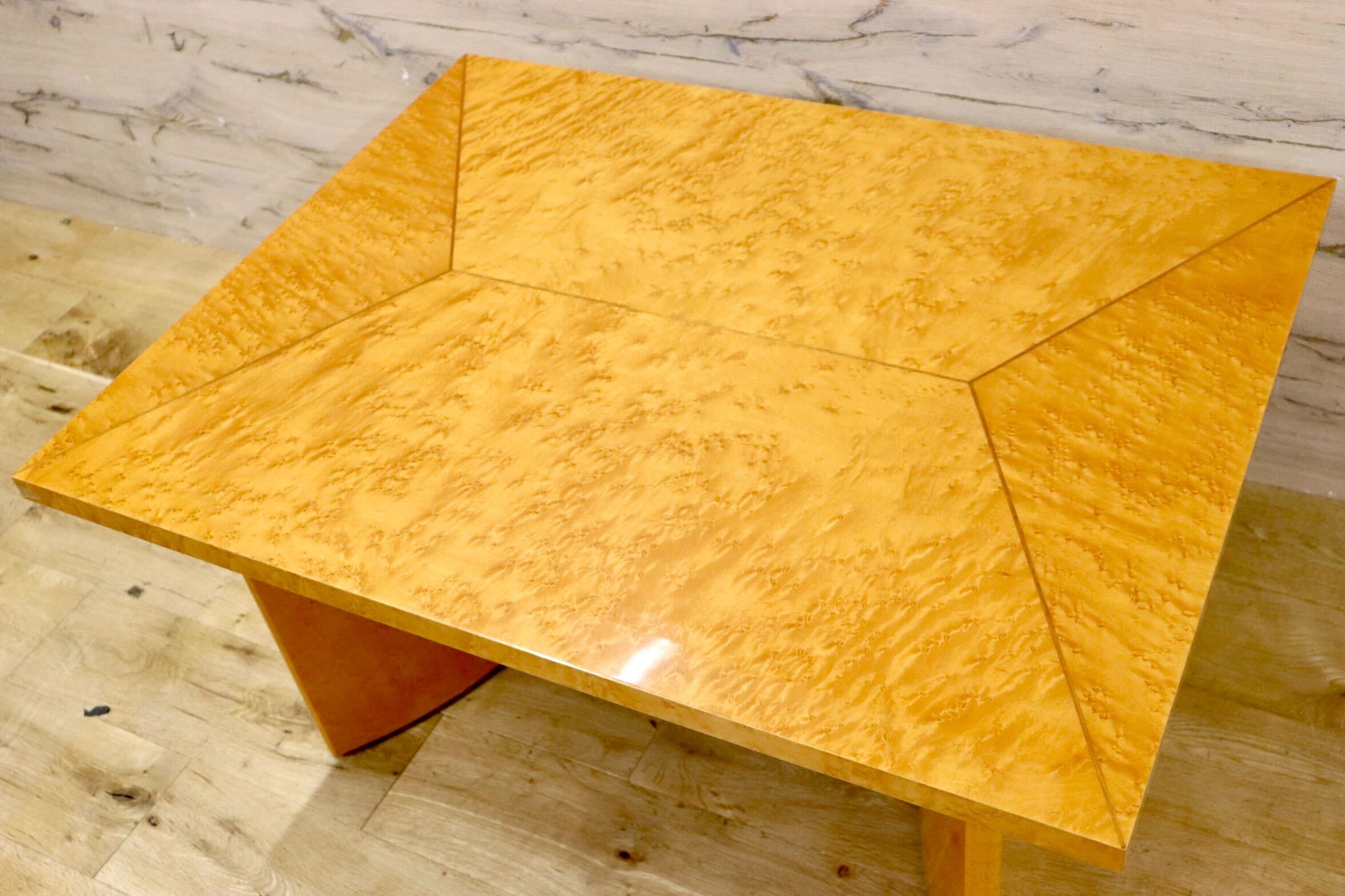 GMHN206A○IDC大塚家具 スプレンダー センターテーブル リビングテーブル バーズアイメープル 応接 最高級 エレガント モデルルーム展示品