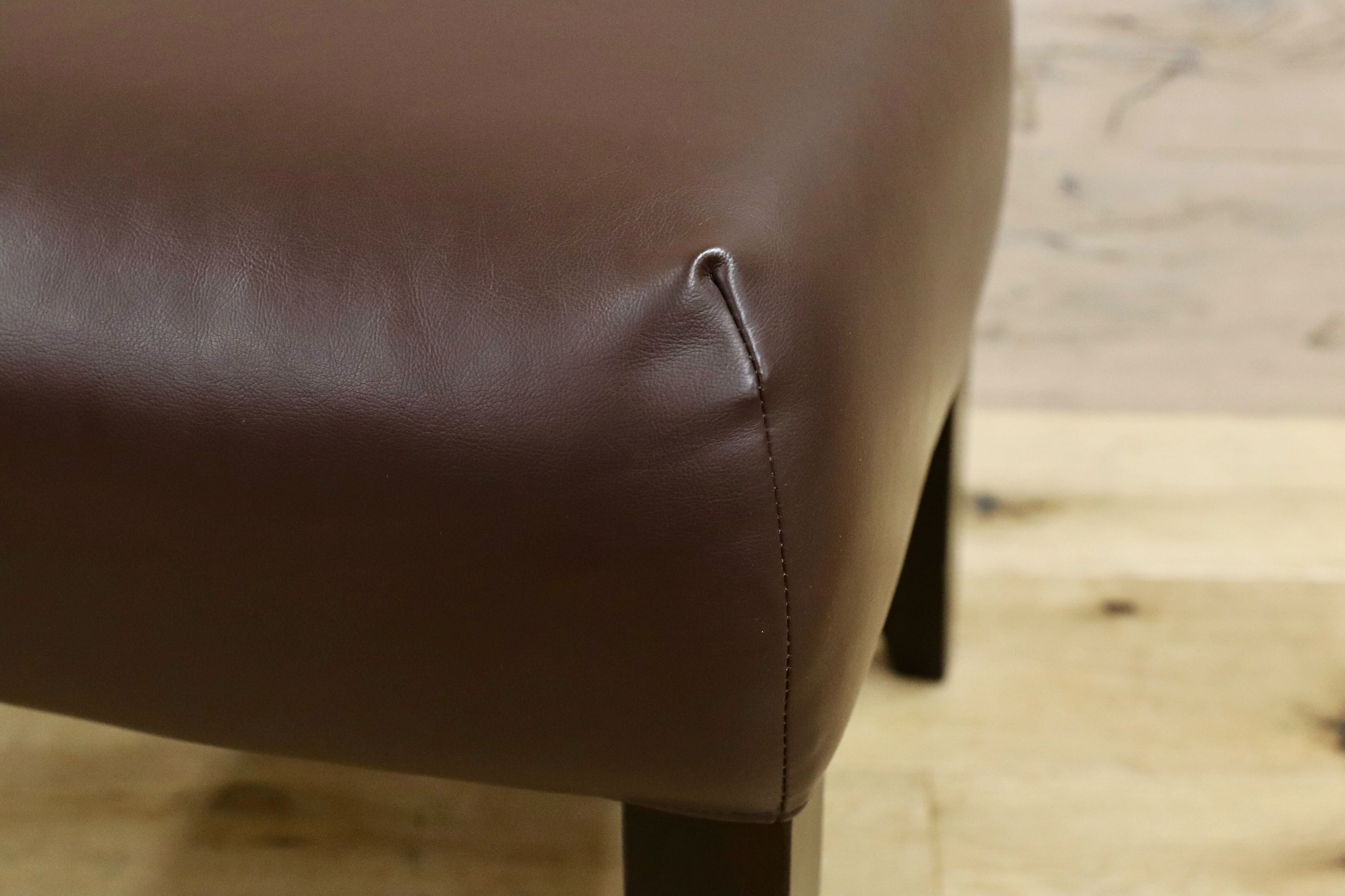 GMHK331○HUKLA / フクラ オットマン フットスツール ブラウン ソフトレザー モダン チェア 約4.5万 モデルルーム展示品