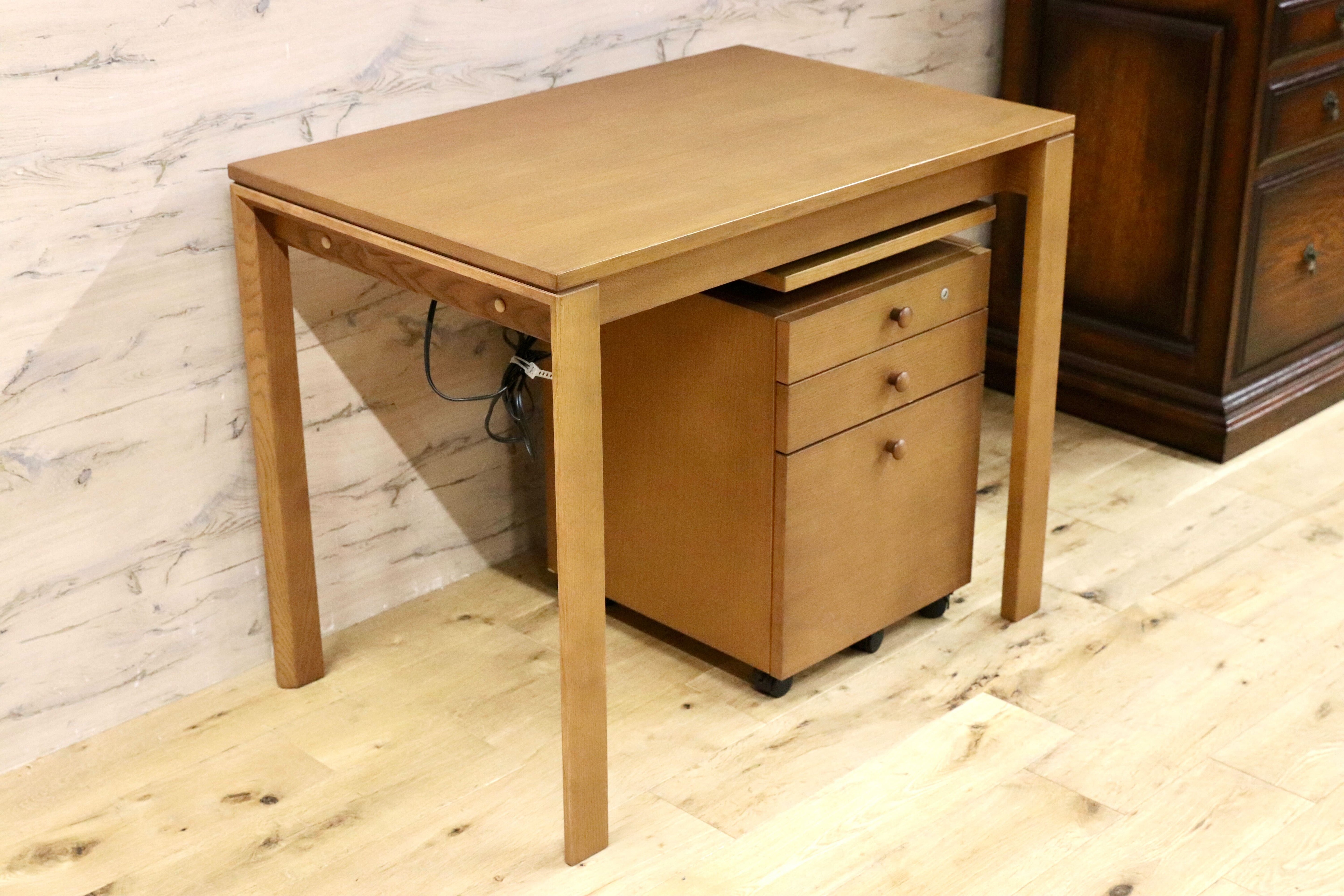 GMIK855○karimoku / カリモク 学習机 勉強机 ブラウン 作業台 パソコンデスク 国産家具 デスク&ワゴン SS3438MH