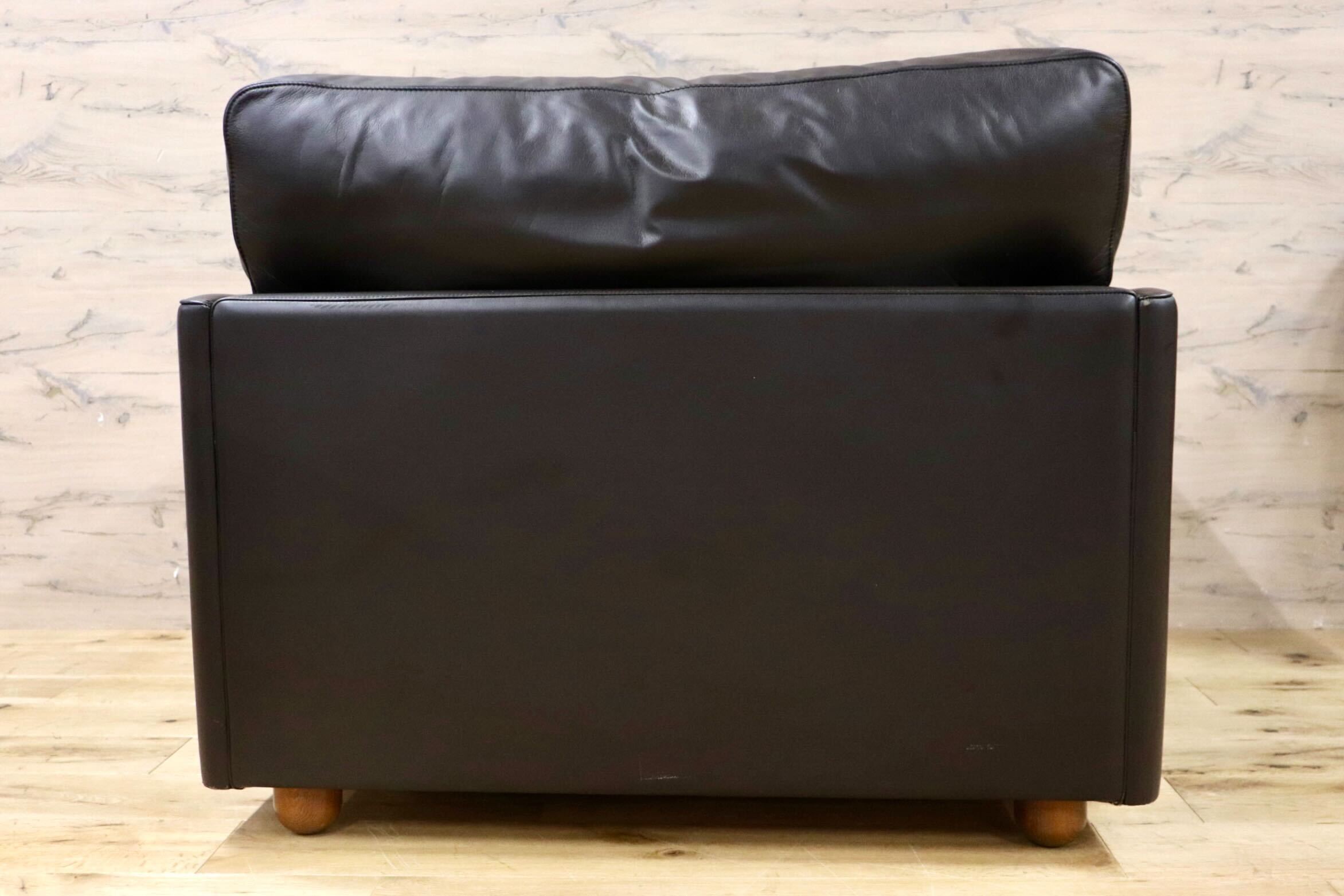 GMHN201A○PoltronaFrau / ポルトローナフラウ 1人掛けソファ シングルソファ イタリア製 総革 ダークブラウン IDC大塚家具 定価約150万