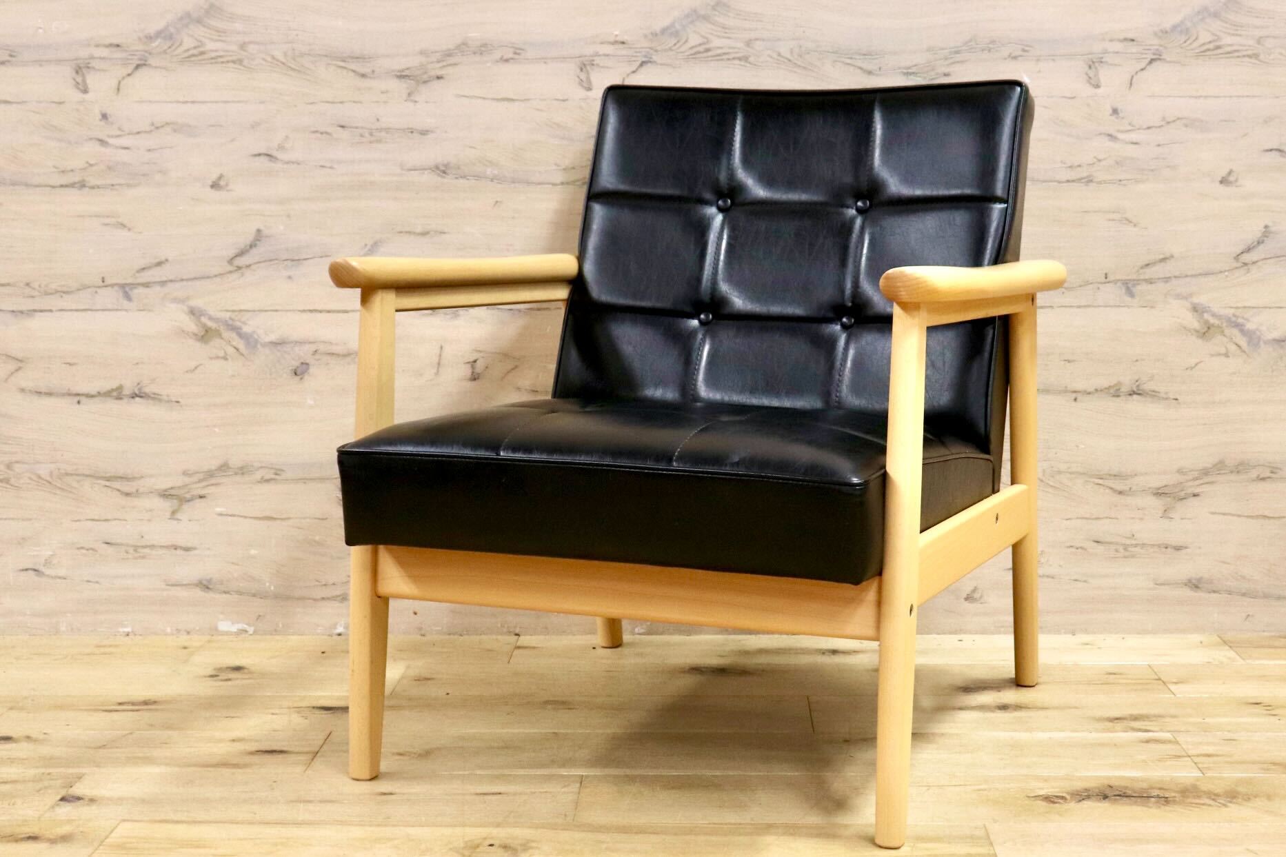 GMIK640B○カリモク60 Kチェア 1シーター スタンダードブラック 合成皮革 ラウンジチェア 肘掛け椅子 シングルソファ