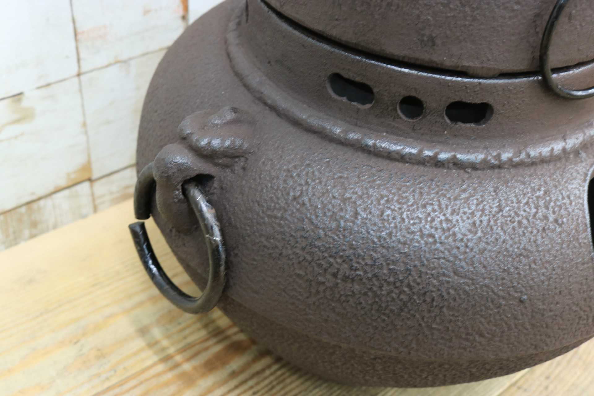GMJK363A◯いち楽 鬼面風炉 茶釜 釜鐶付 風炉釜 茶道具 鉄器 鉄製 古道具 煎茶道具 茶道 風炉 鉄釜 時代物 伝統工芸