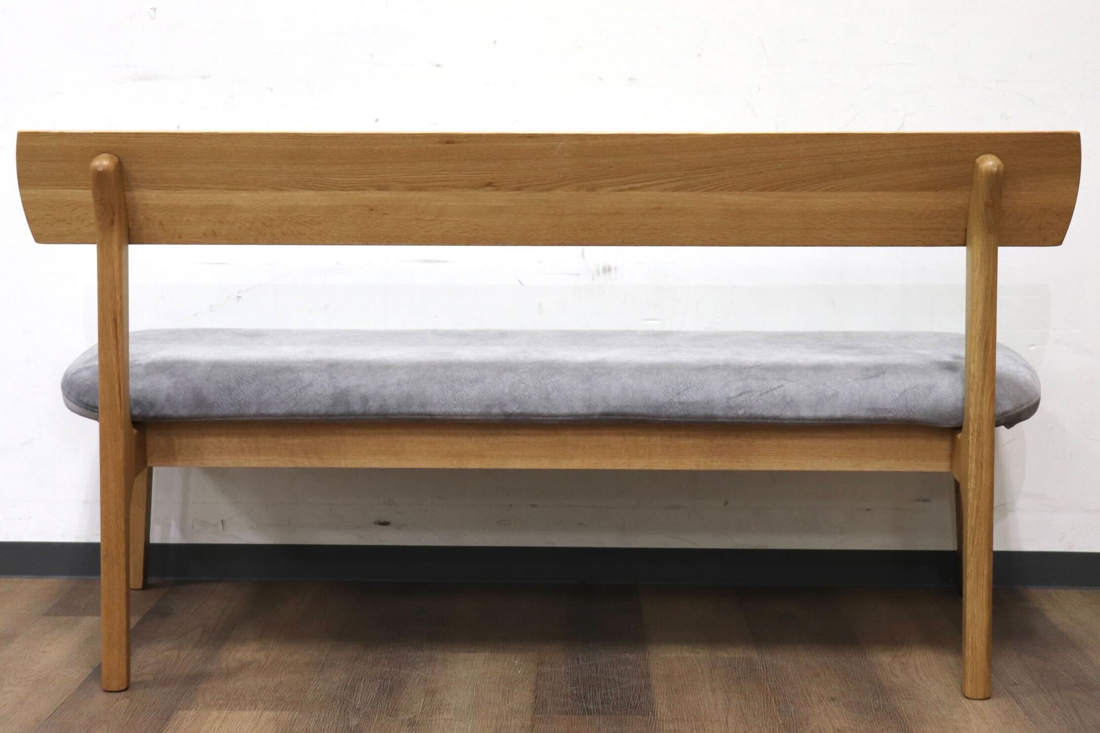 GMHK861C○イバタインテリア / ibata ダイニングベンチ 長椅子 食卓椅子 スエード調ファブリック 楢材 北欧スタイル 飛騨家具 展示品