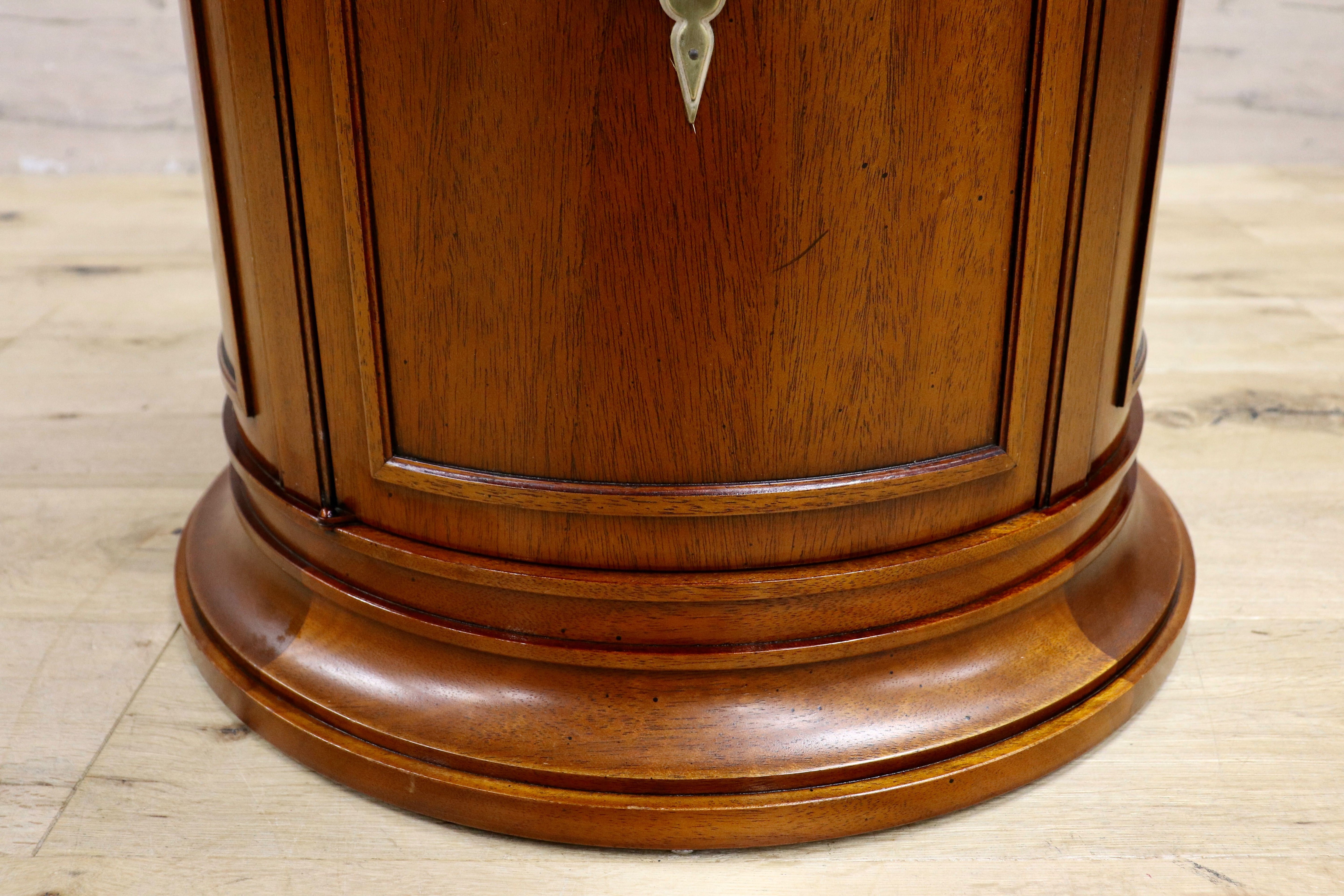 GMIK668A○DREXEL HERITAGE / ドレクセルヘリテイジ TRIUNE トライユン ドラムテーブル サイドテーブル 飾り台 クラシック ヴィンテージ