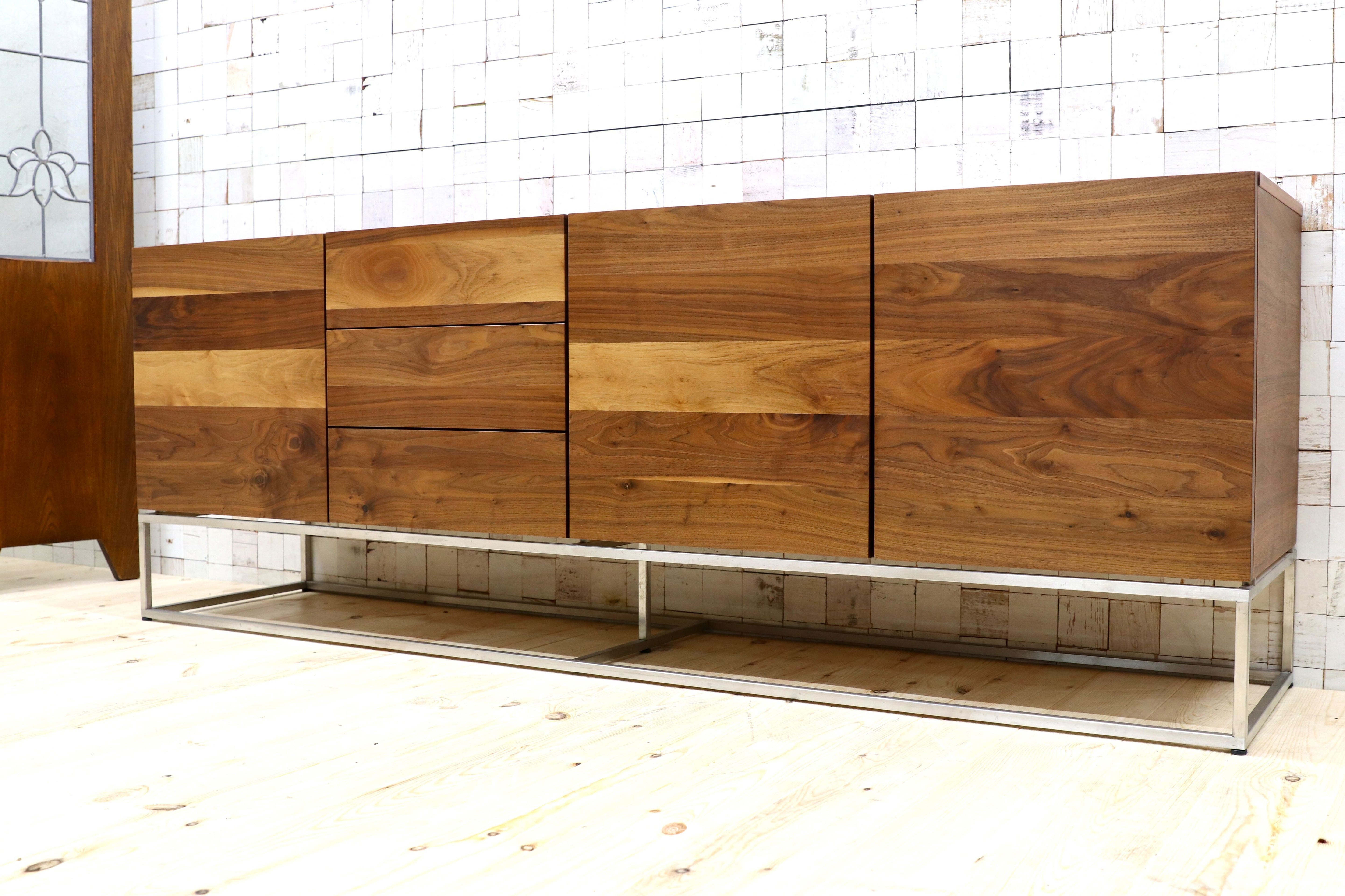 GMGK475○大川家具 Bugatti / ブガッティ サイドボード リビングボード ウォールナット無垢材 北欧スタイル 定価45万 展示品