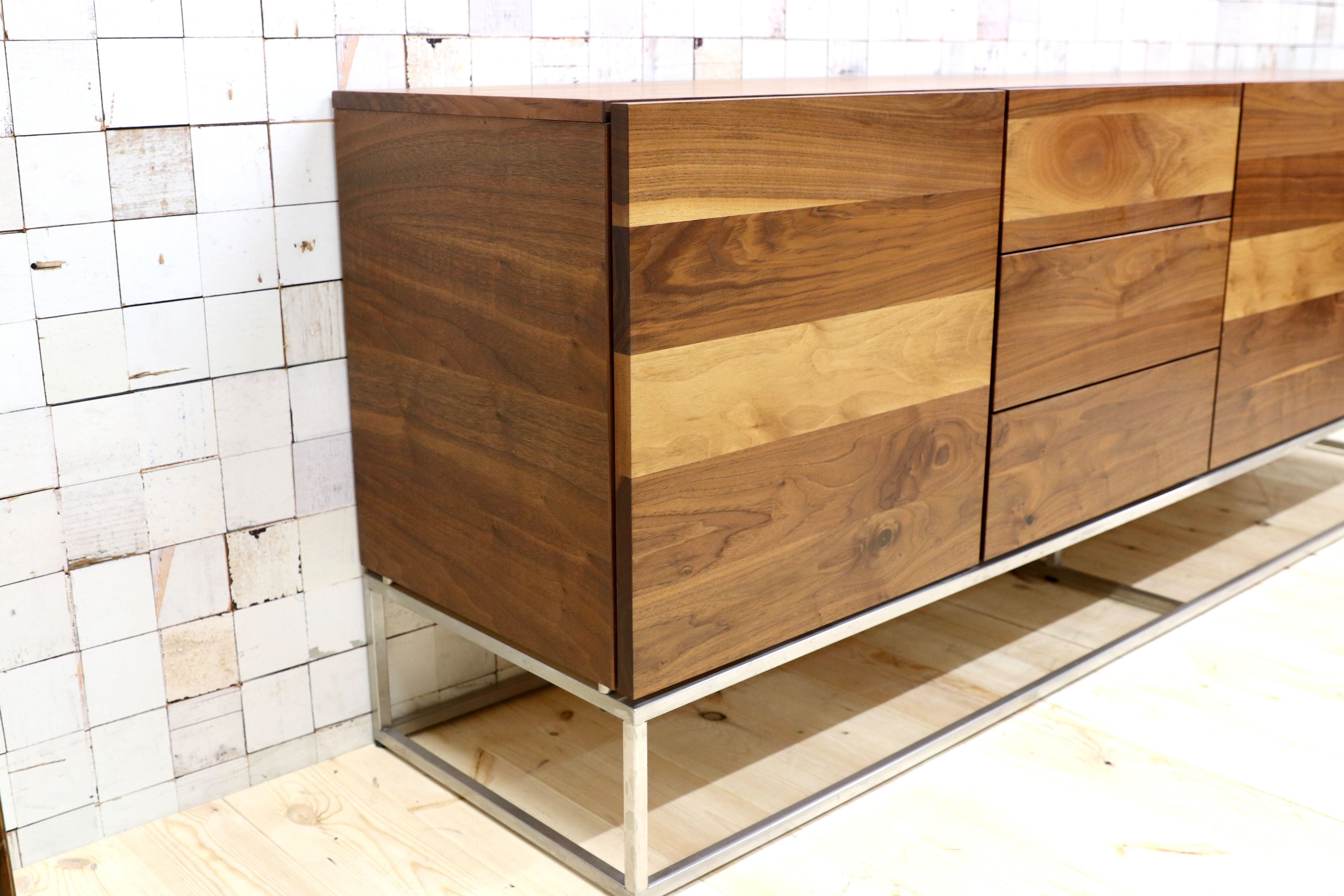 GMGK475○大川家具 Bugatti / ブガッティ サイドボード リビングボード ウォールナット無垢材 北欧スタイル 定価45万 展示品